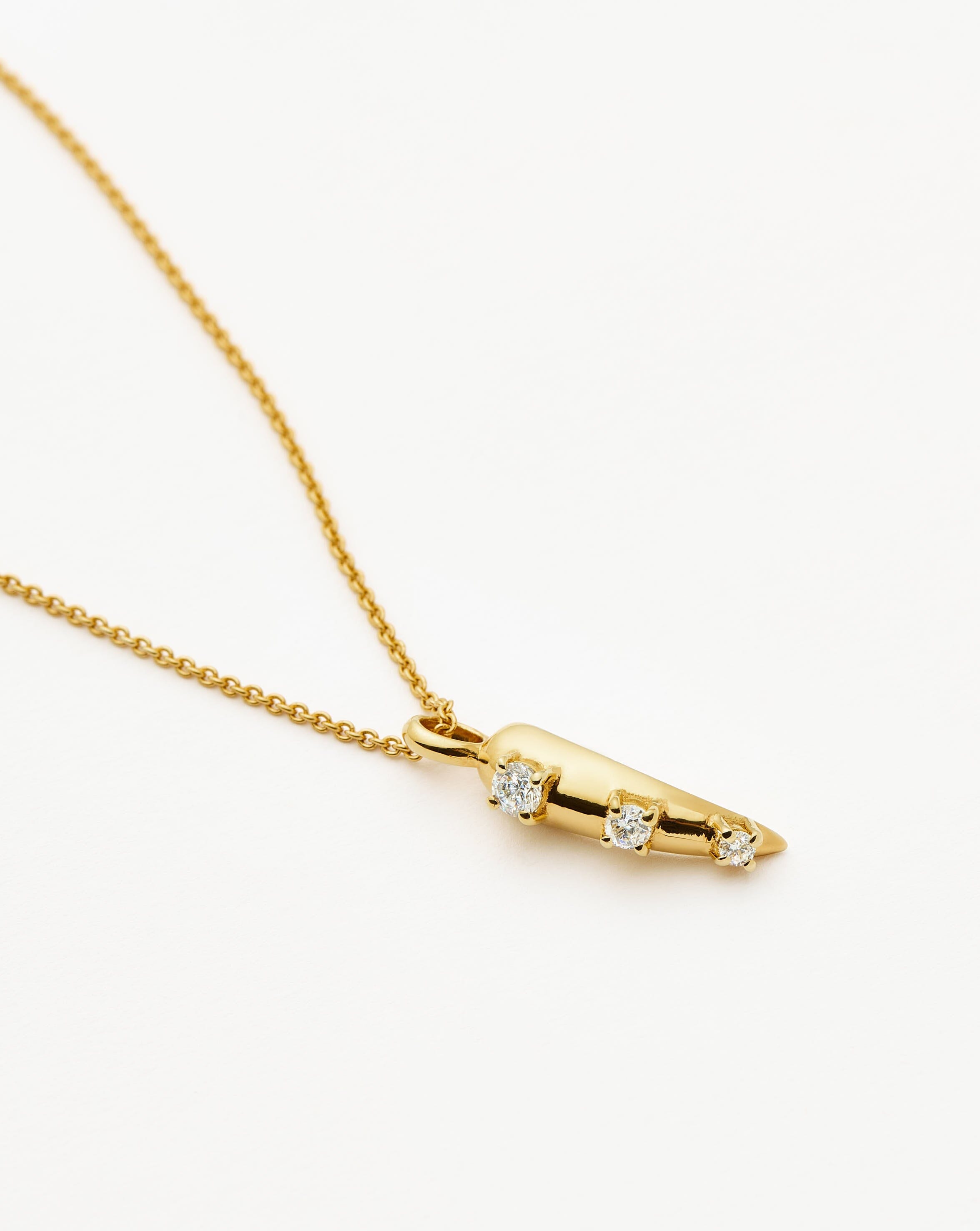 Claw Studded Pendant Necklace for Women - Gothic Punk Jewelry - Perfect for Parties, Concerts & Everyday Fashion
