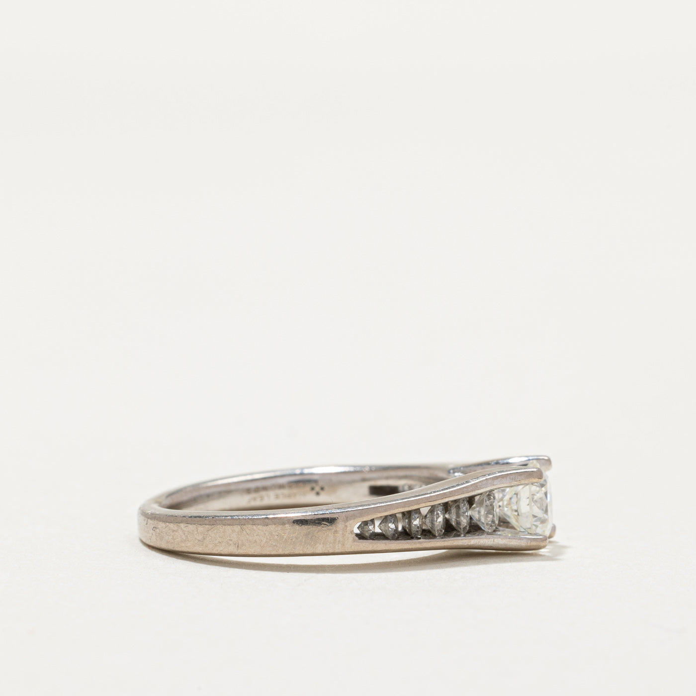 0.98ctw Diamond Tapered Engagement Ring for Women - Size 5.75 | Ideal Proposal Gift, Anniversary Present & Wedding Jewelry | Perfect for Romantic Moments & Special Occasions