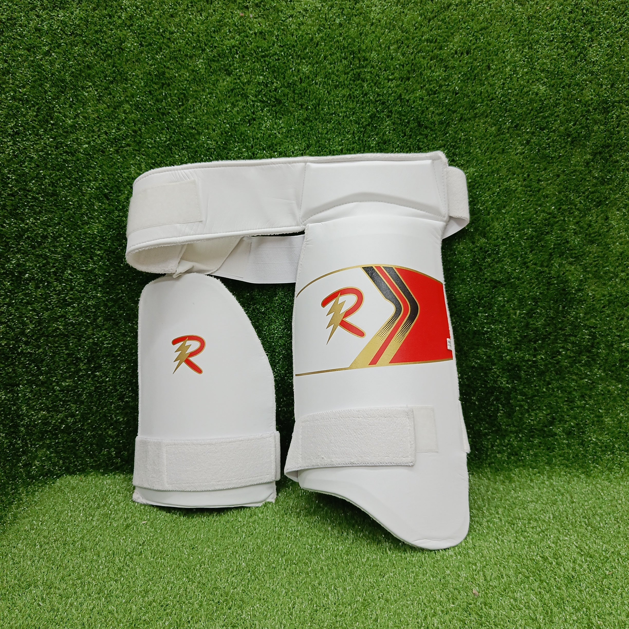 Raydn Thigh Guard for Adults - Protective Gear for Sports & Fitness - Perfect for Running, Cycling & Workouts