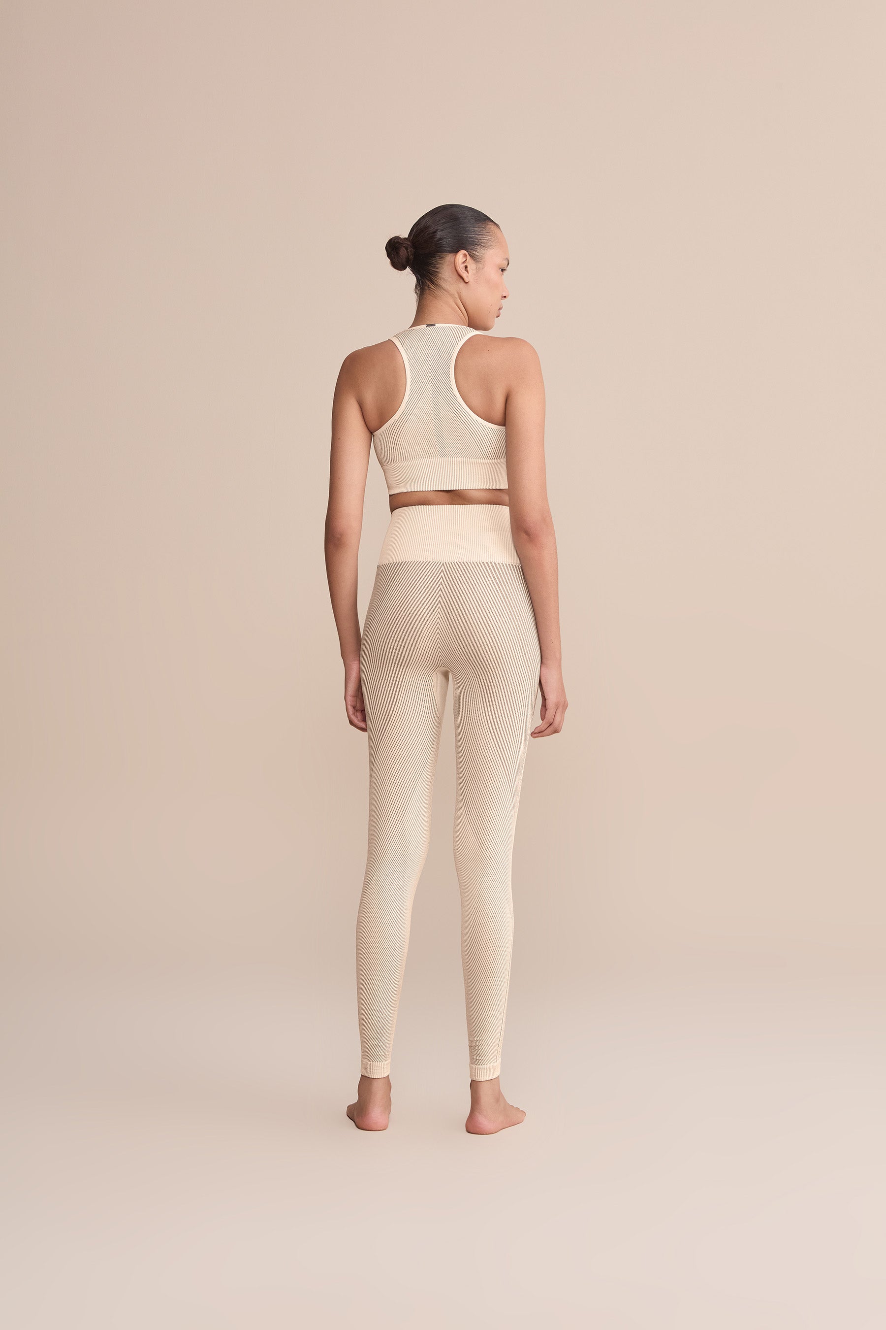 Seamless Diagonal Long Leggings for Women - High Waist Yoga Pants, Workout Leggings for Running, Gym & Lounge - Soft Stretchy Comfortable Activewear