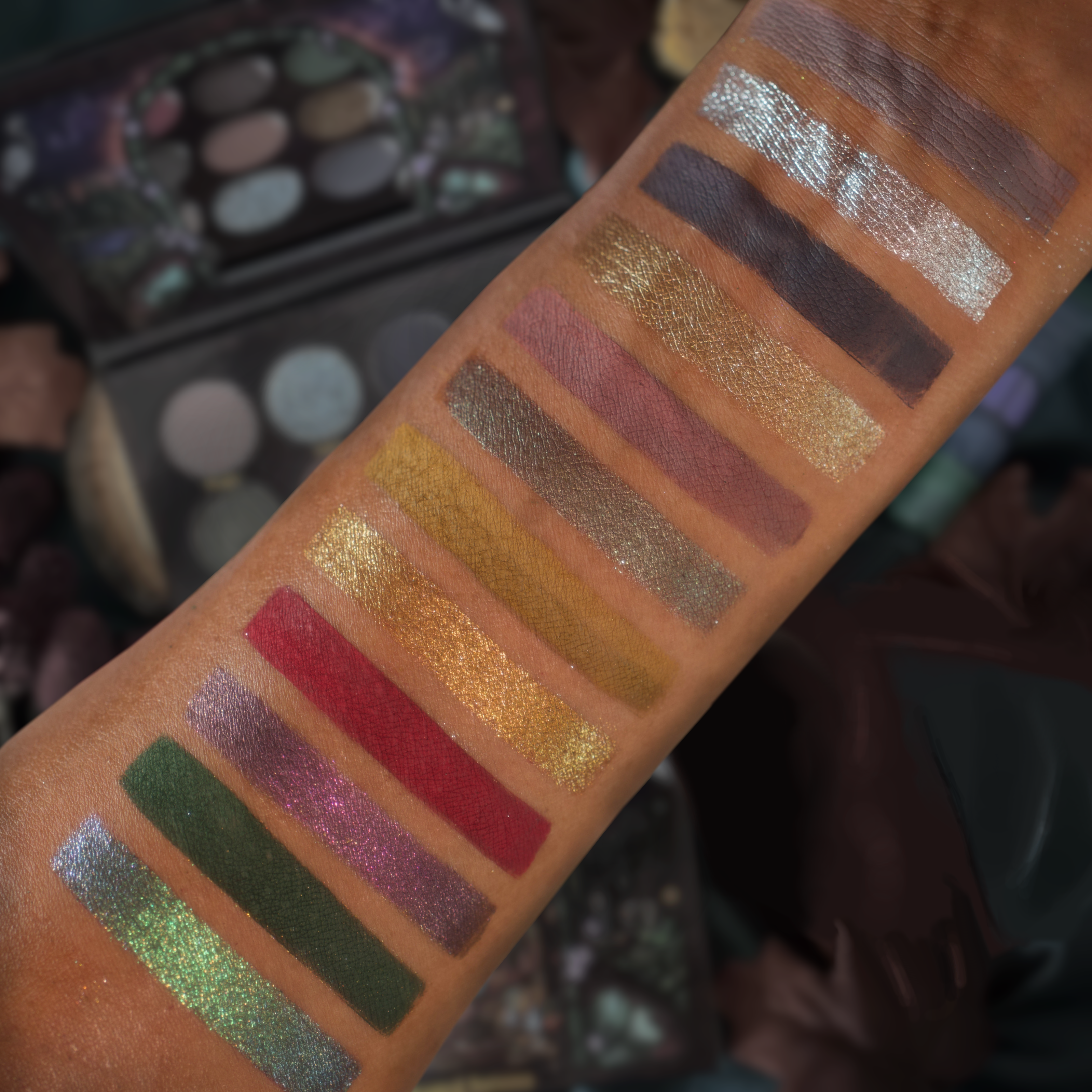 Enchanted Autumn Eyeshadow Palette - 12 Highly Pigmented Matte & Shimmer Shades for Fall Makeup Looks | Perfect for Halloween, Thanksgiving & Holiday Parties
