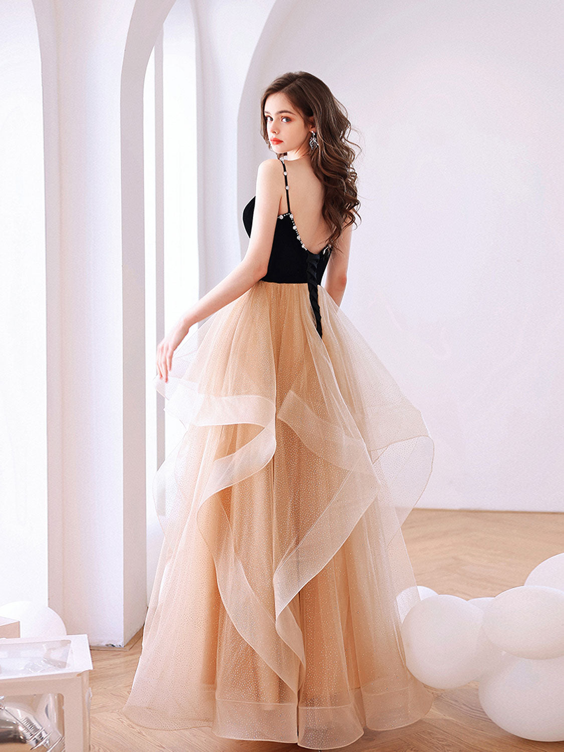 Elegant Champagne Tulle Long Prom Dress & Formal Graduation Gown - Perfect for Homecoming, Quinceañera, and Evening Galas
