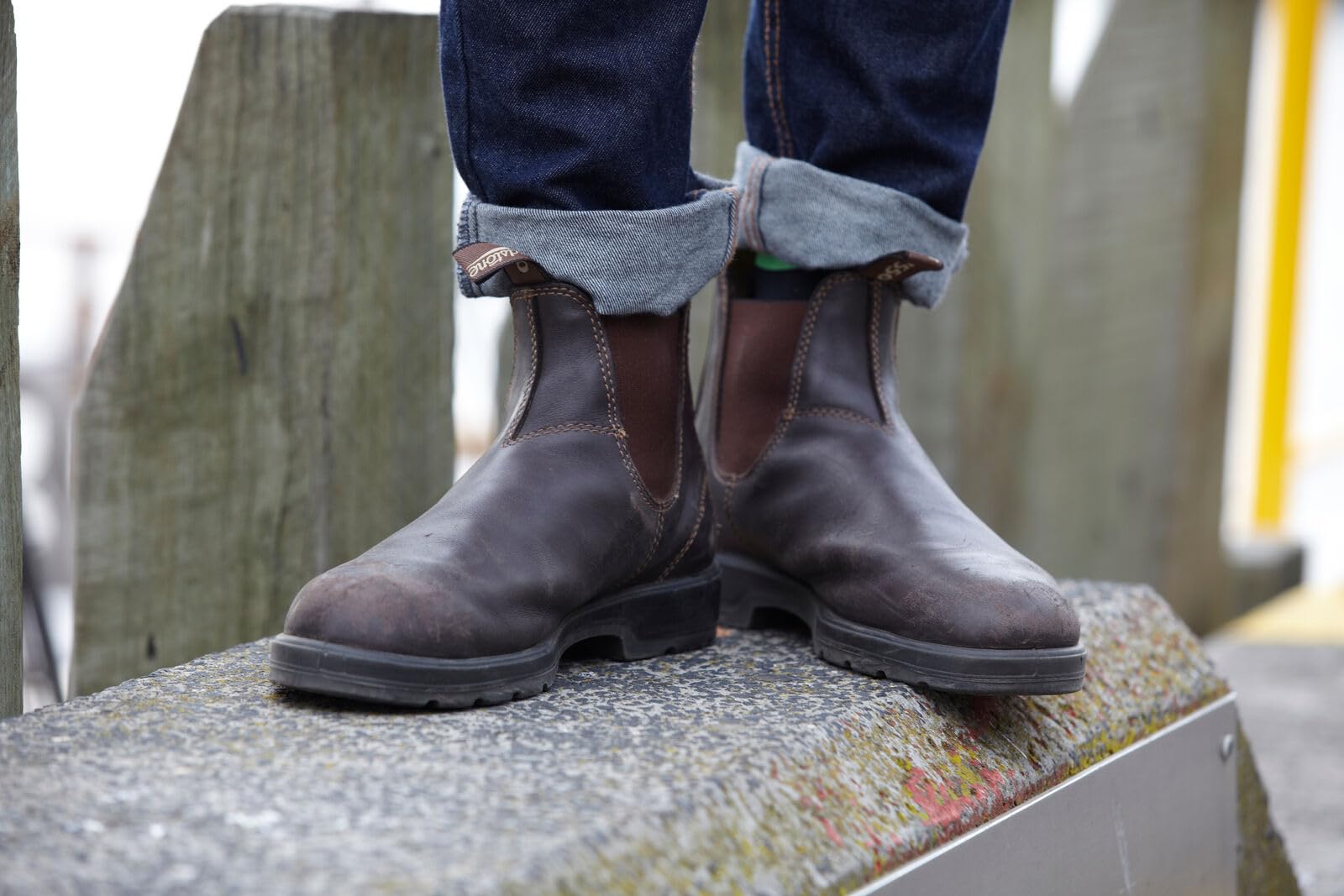 Blundstone Unisex Classic 500 Series Chelsea Boots for Men & Women - Comfortable Slip-On Ankle Boots for Work, Hiking & Everyday Wear