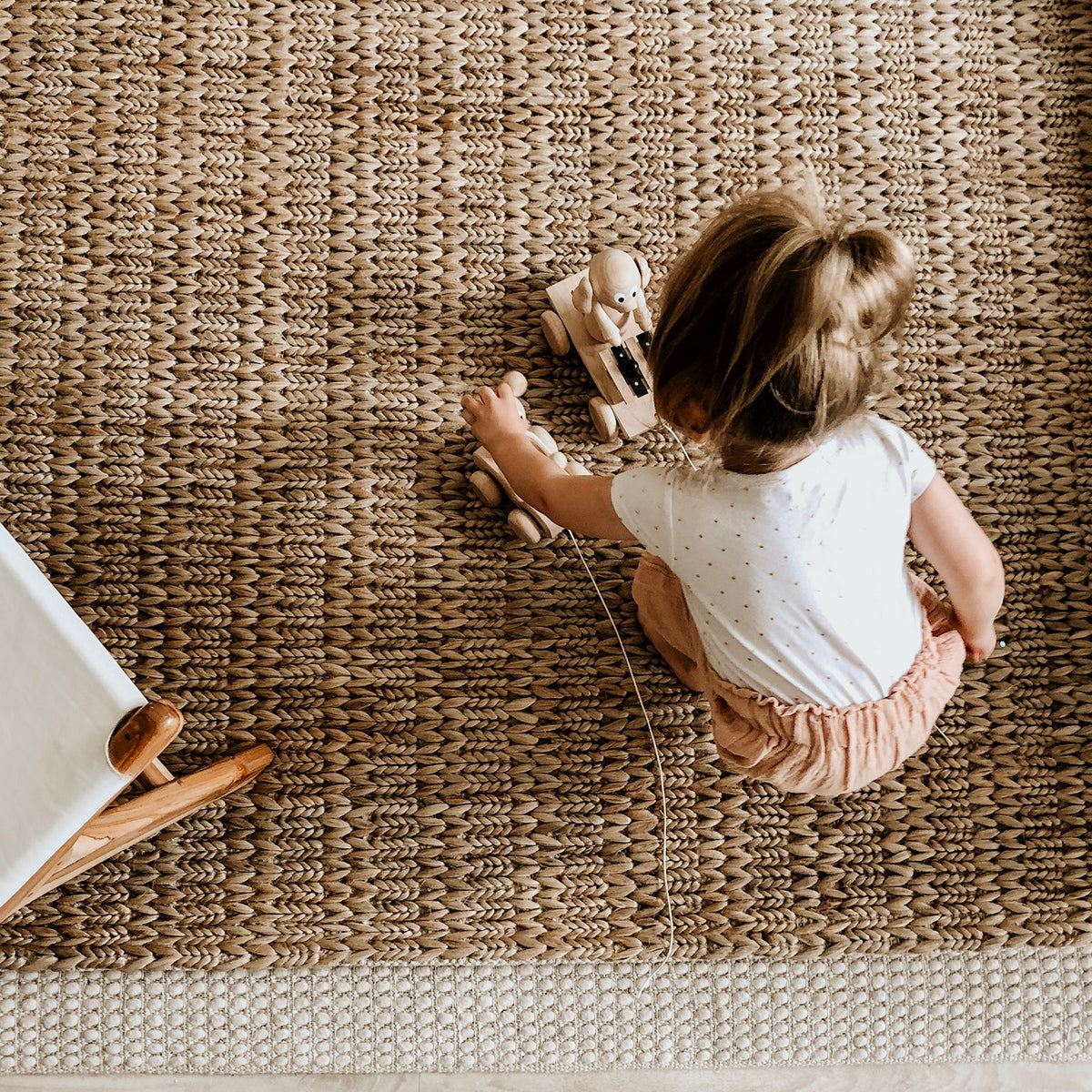 Amare Braided Jute Rug - Natural Fiber Floor Mat for Living Room, Bedroom & Patio - Eco-Friendly Home Decor