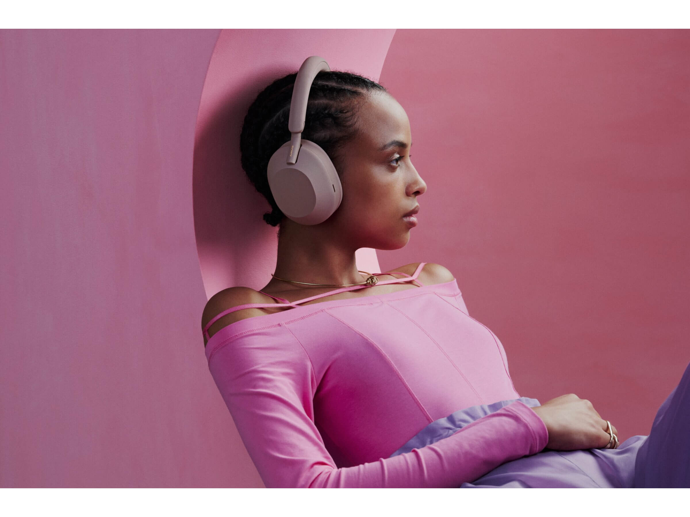 Sony WH-1000XM5 Wireless Noise Cancelling Over-Ear Headphones - Premium Sound, Long Battery Life for Travel, Work & Music Lovers
