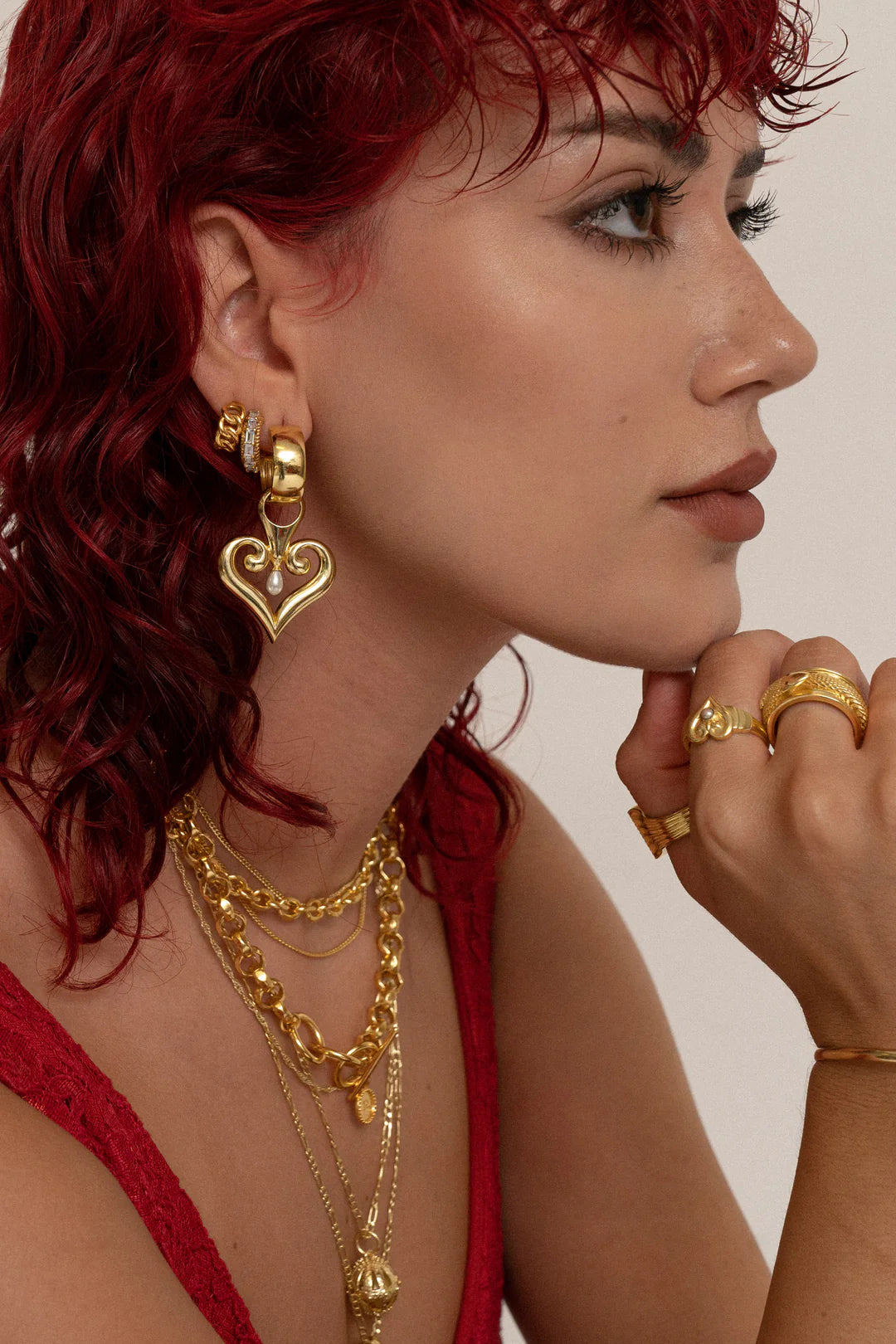 Bella Elegant Gold Hoop Earrings for Women - Trendy Fashion Jewelry Gift for Everyday Wear & Special Occasions