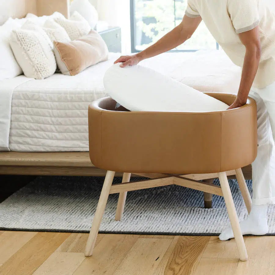 Babyletto Capsule Bassinet in Camel - Portable & Lightweight Baby Crib for Newborns | Perfect for Nursery, Bedroom & Travel Use