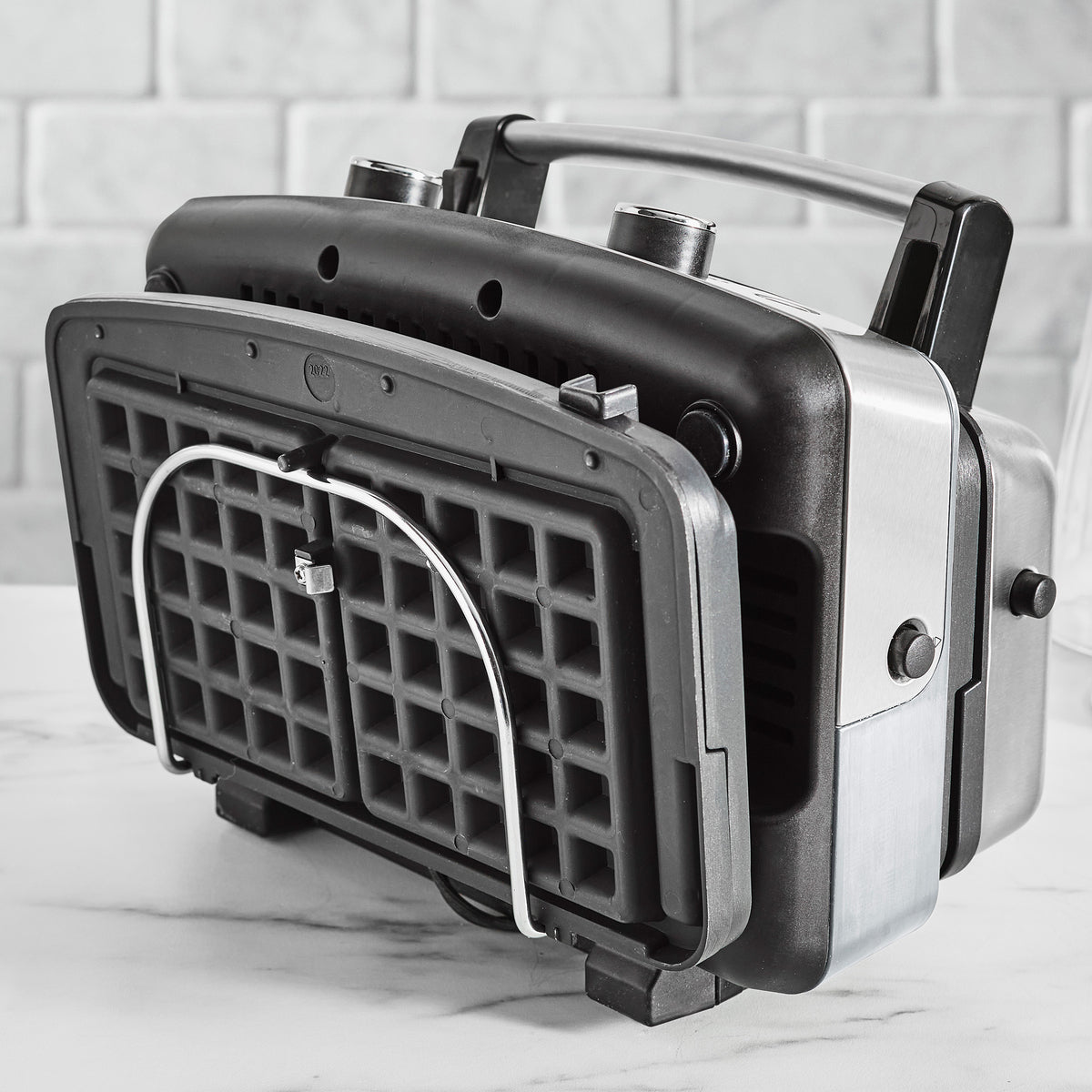 Premium Ceramic Nonstick 2-Square Waffle Maker - Stainless Steel Construction - Perfect for Breakfast, Brunch & Family Gatherings