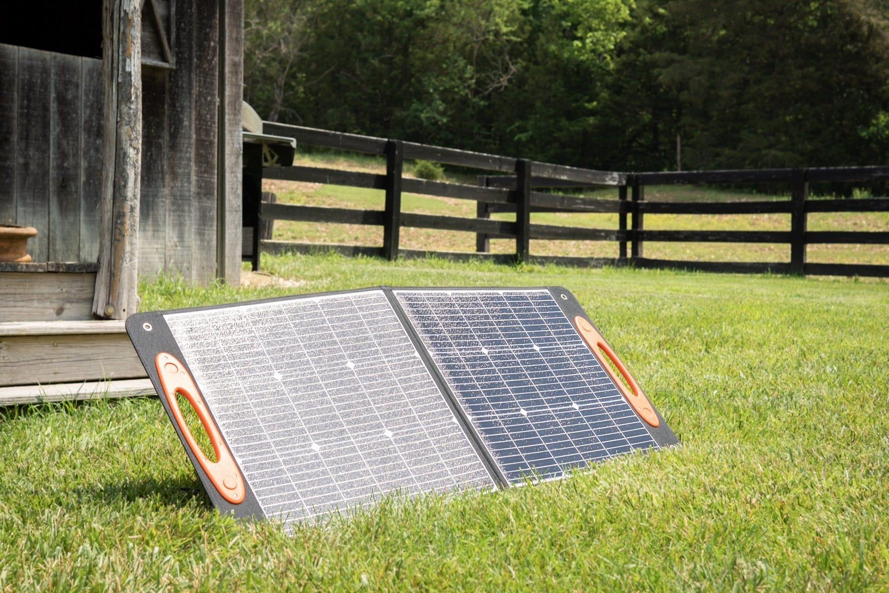 DK2 Elite Energy 100W Portable Solar Panel - Foldable & Lightweight for Camping, Hiking, RV, and Emergency Power Supply