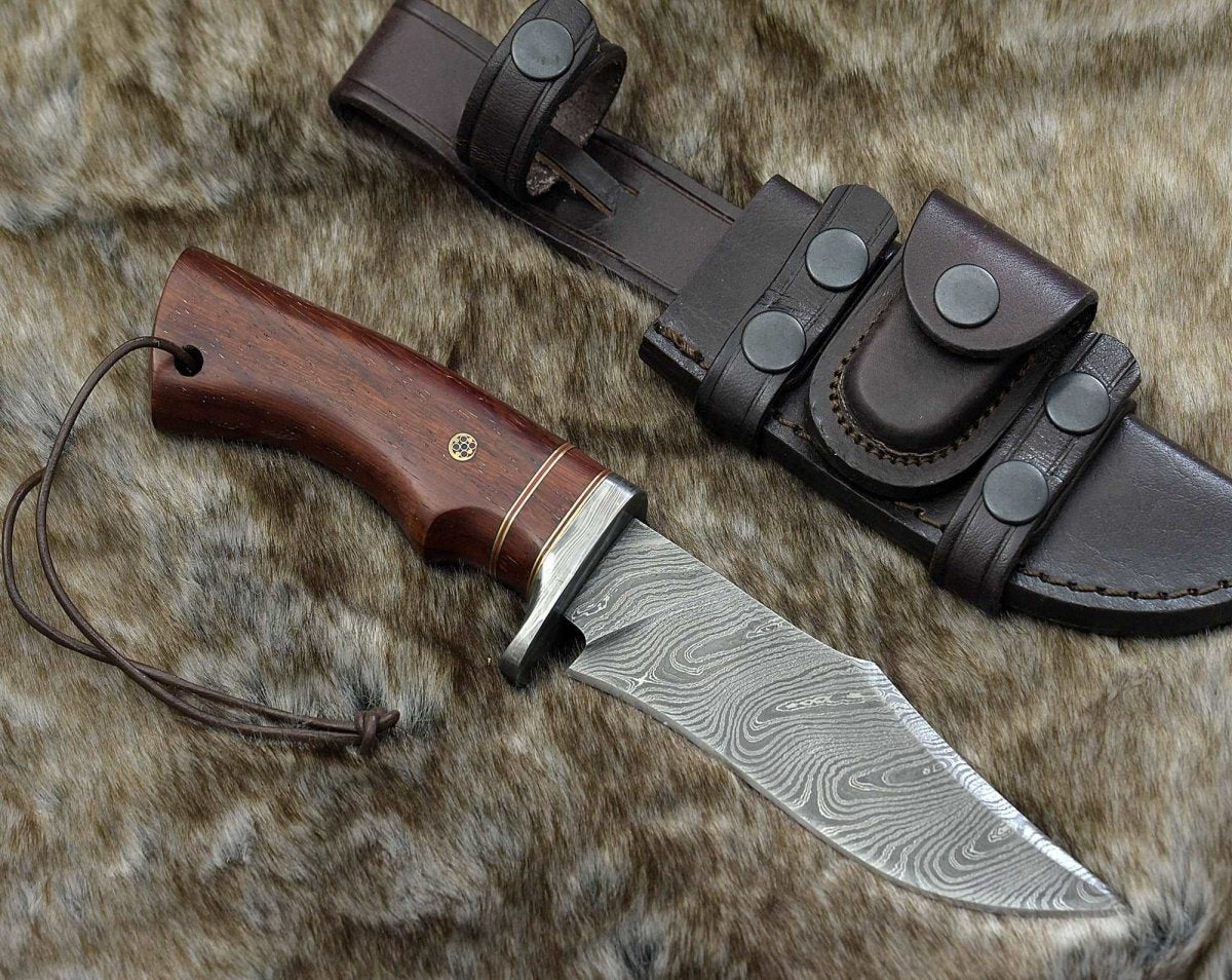 Premium Polaris Damascus Hunting Knife with Exotic Red Heart Wood Handle - Durable Outdoor Survival Tool for Camping, Hunting & Bushcraft