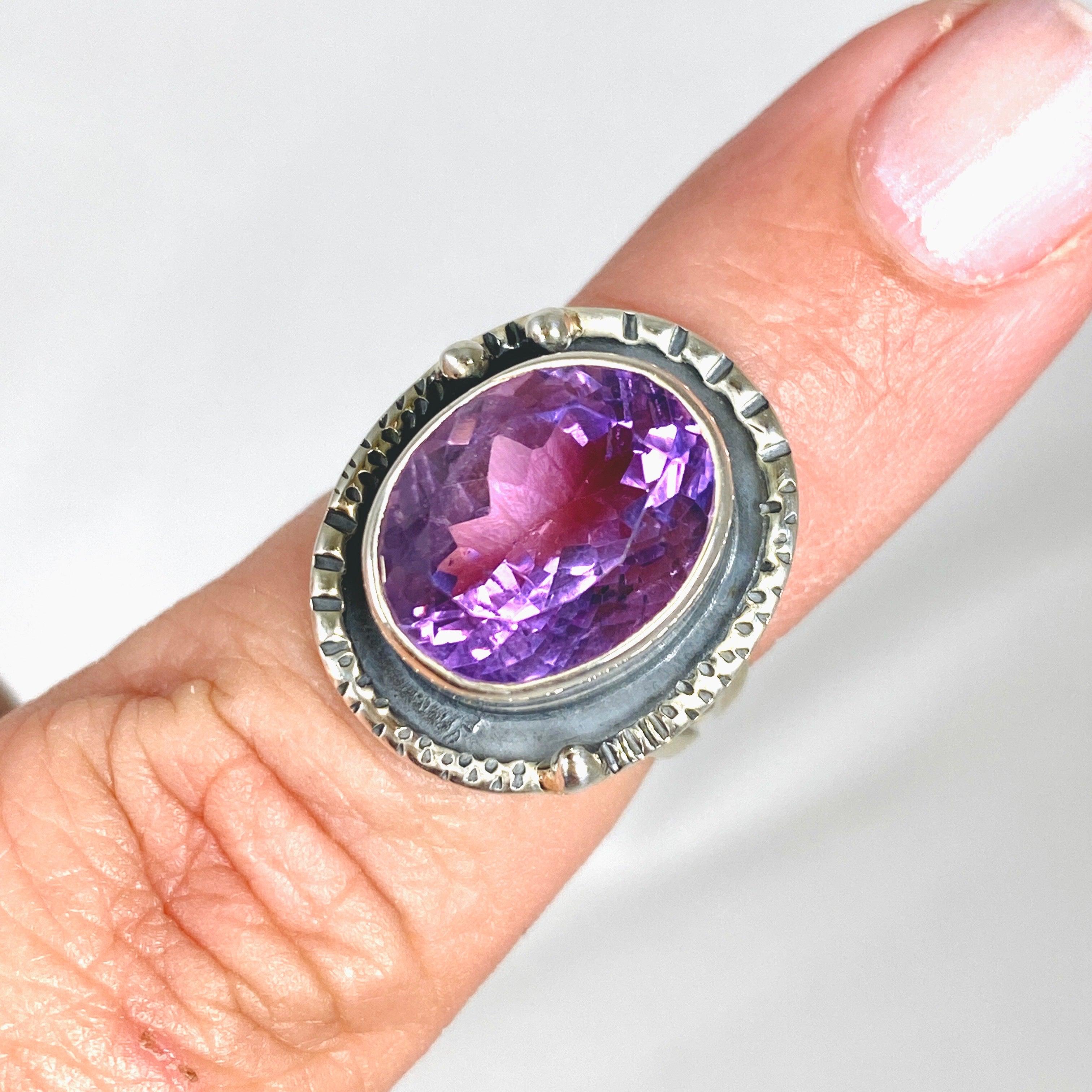 Amethyst Oval Ring for Women - Sterling Silver Detailed Size 6 - KRGJ2955 - Perfect for Weddings, Anniversaries & Everyday Elegance
