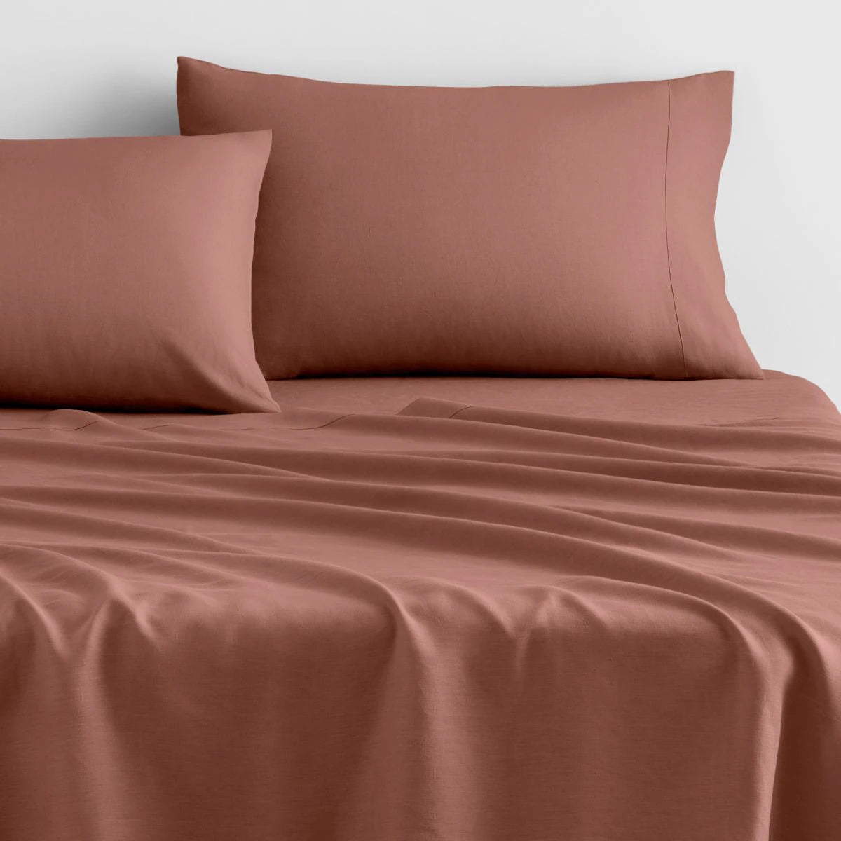 Sheridan Abbotson Raisin Linen Standard Pillowcase Pair - Soft & Breathable 100% Linen Pillow Covers for Bedroom, Hotel, or Guest Room Decor