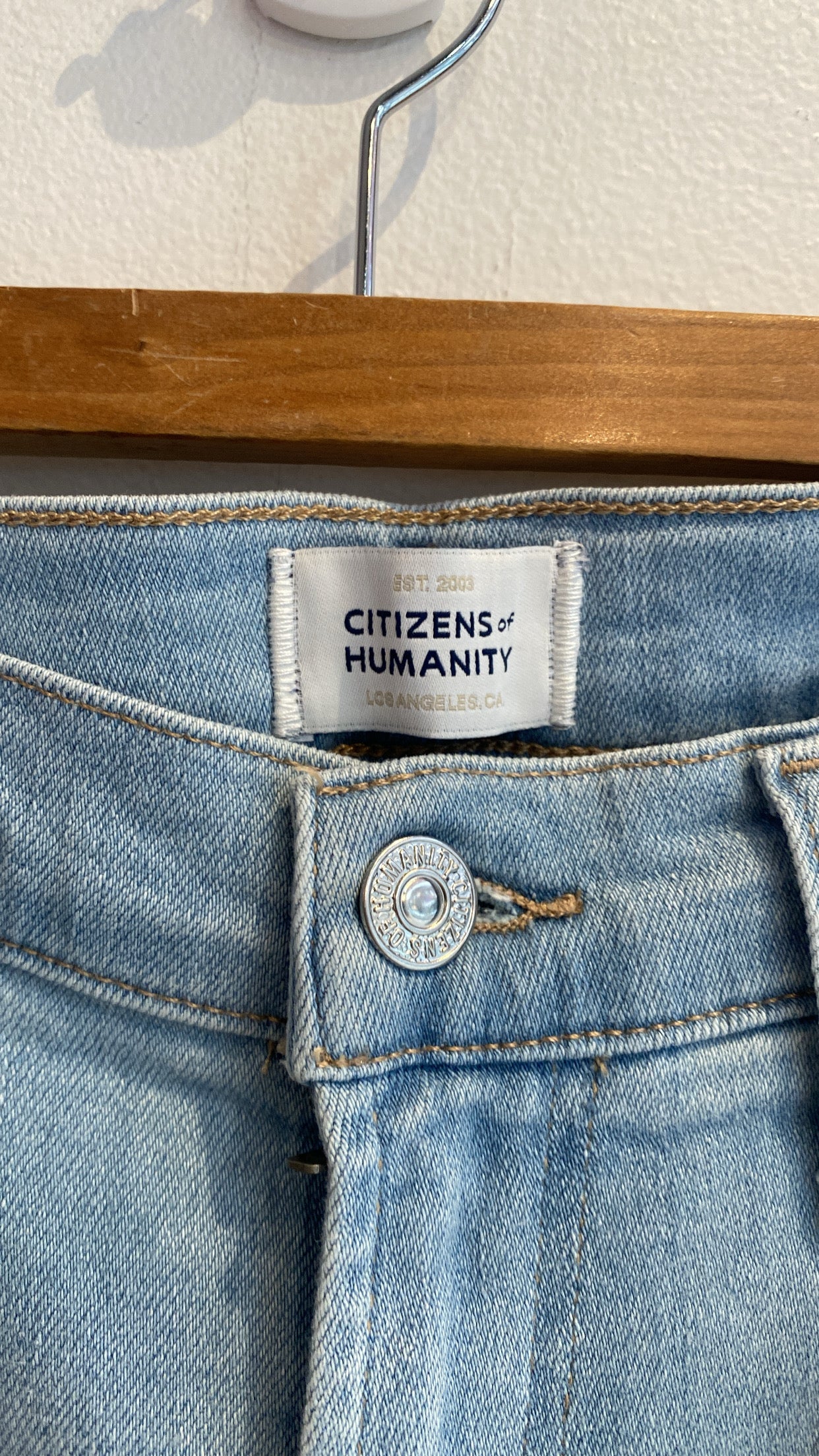 Citizens of Humanity Lyra Wide Leg Denim Jeans for Women - High Waisted Stretch Comfort - Perfect for Casual Outfits & Boho Style