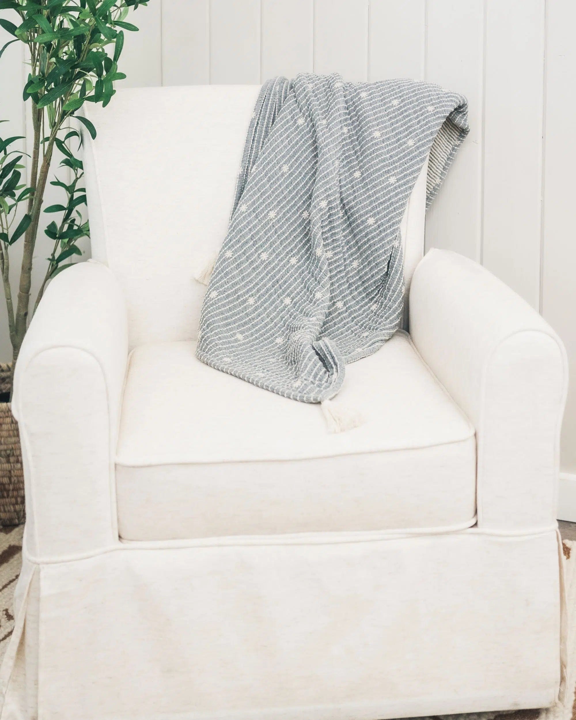 Luxury Jacquard Blanket - Soft & Warm Crane Design Throw - Perfect for Bed, Sofa & Gift Giving