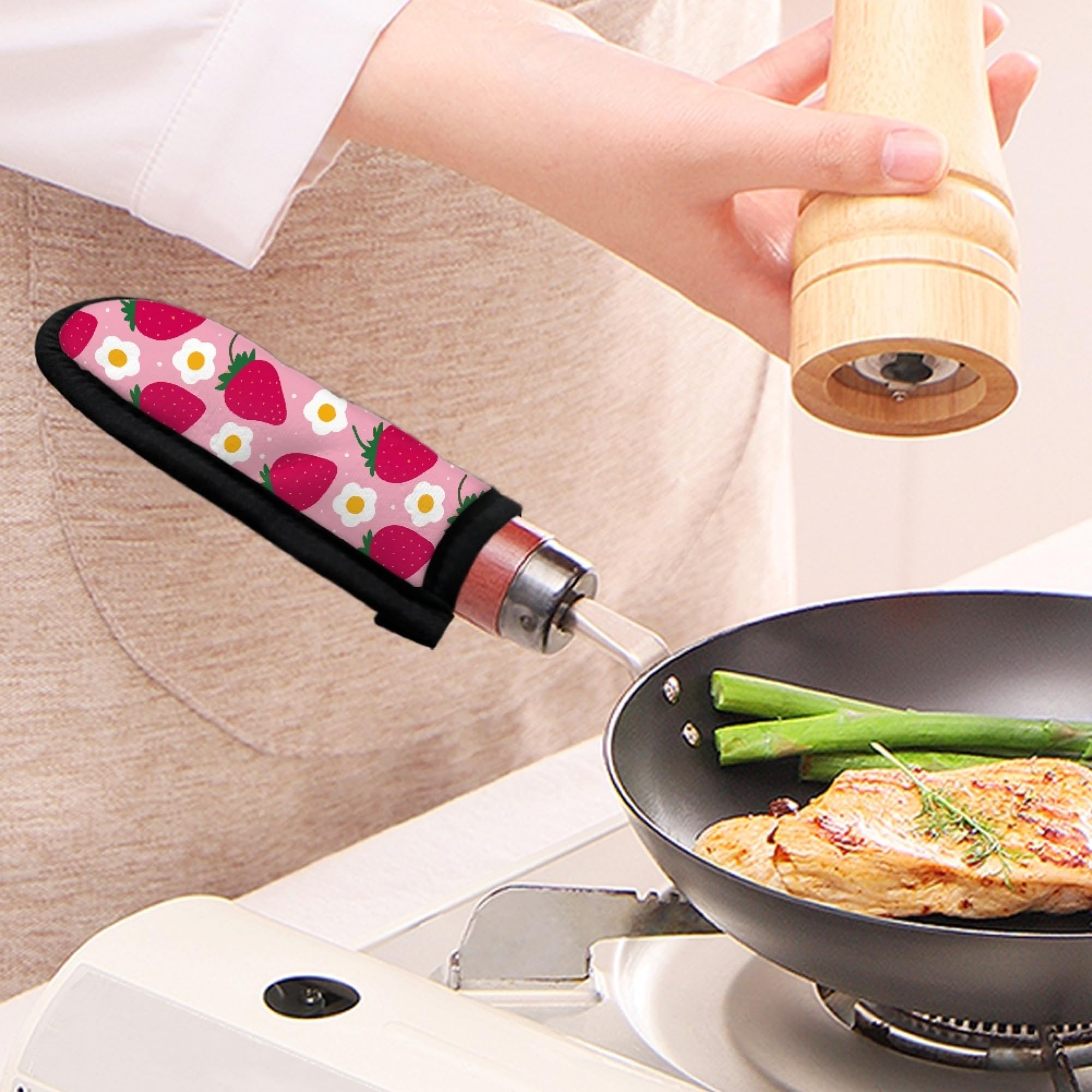 Non-Slip Strawberry Print Cast Iron Skillet Handle Cover - Heat Resistant Pot Pan Grip for Baking, Cooking & Kitchen Safety - Perfect for Oven, Stovetop & BBQ Use