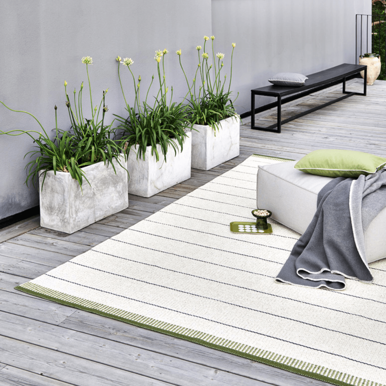 BELLE Outdoor Rugs Collection - Waterproof & Durable Patio Rugs for Garden, Deck, Poolside - Perfect for Backyard, Porch & Outdoor Living Spaces