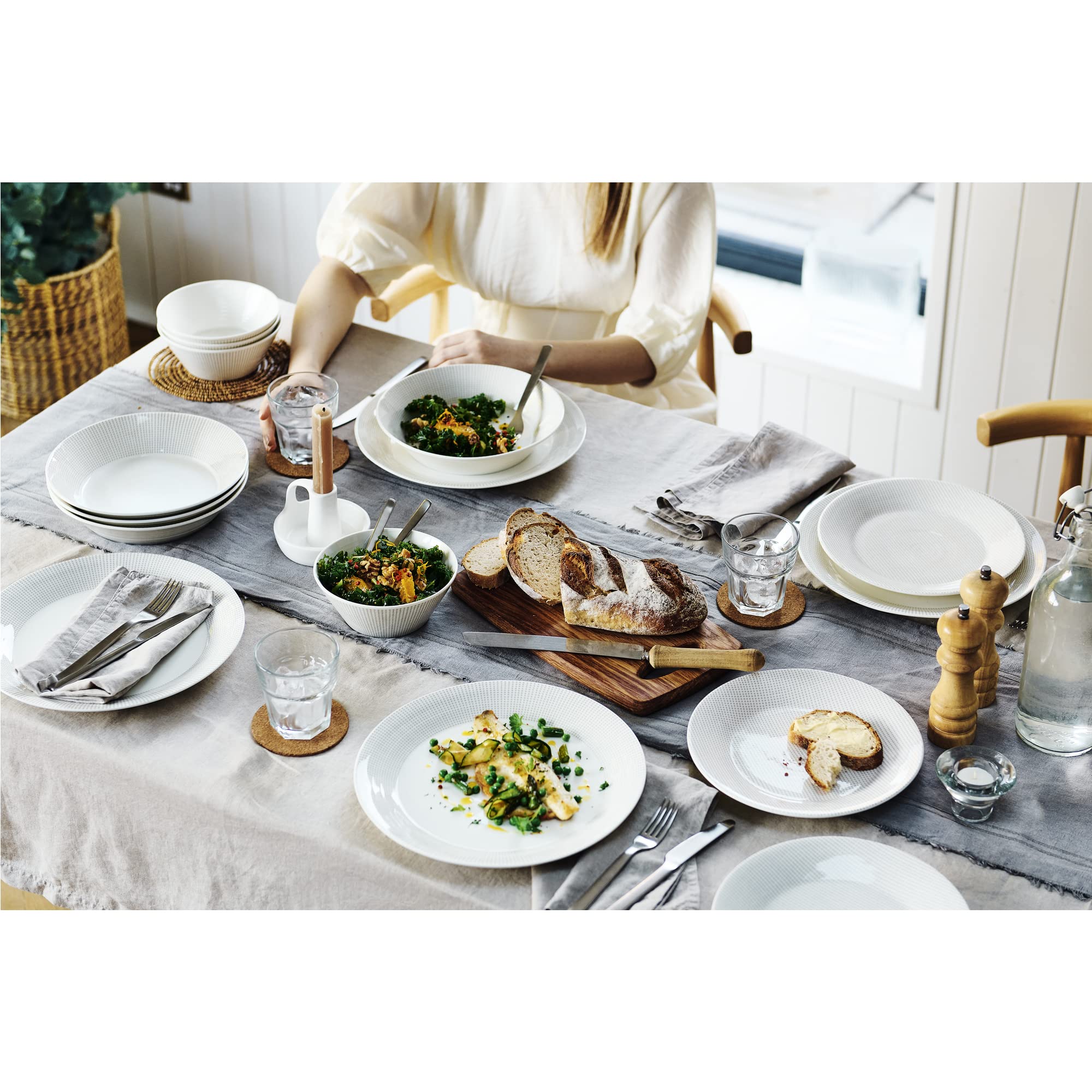 Royal Doulton Pacific Stone 9-Inch Salad Plates Set of 4 - Colorful Stoneware Dinnerware for Everyday Use & Entertaining - Perfect for Salads, Appetizers, Desserts & Casual Dining