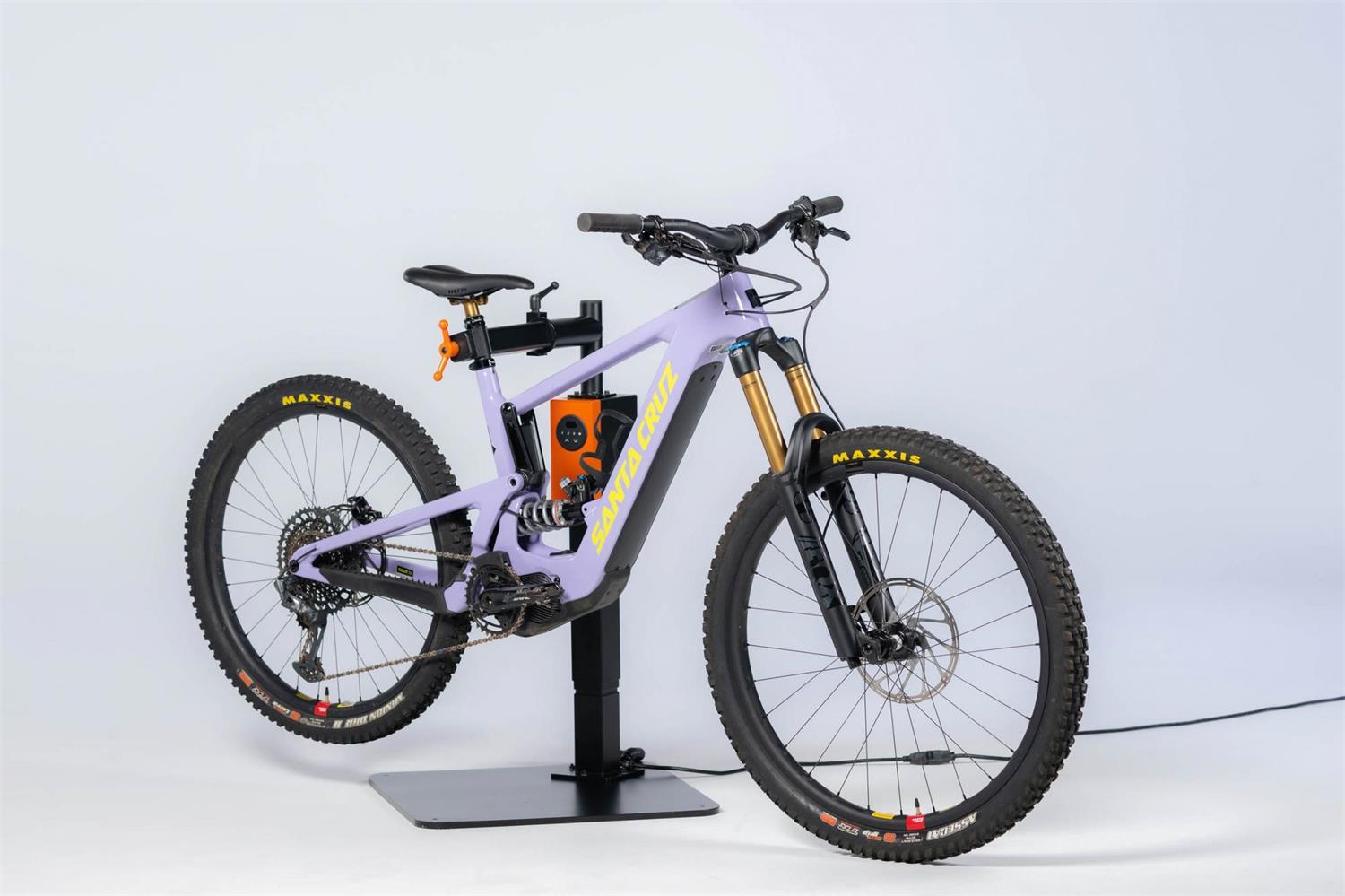 Remco Tools Bike Lift Stand - Heavy Duty Motorcycle Lift for Easy Maintenance & Storage | Perfect for Garage, Workshop & DIY Bike Repair