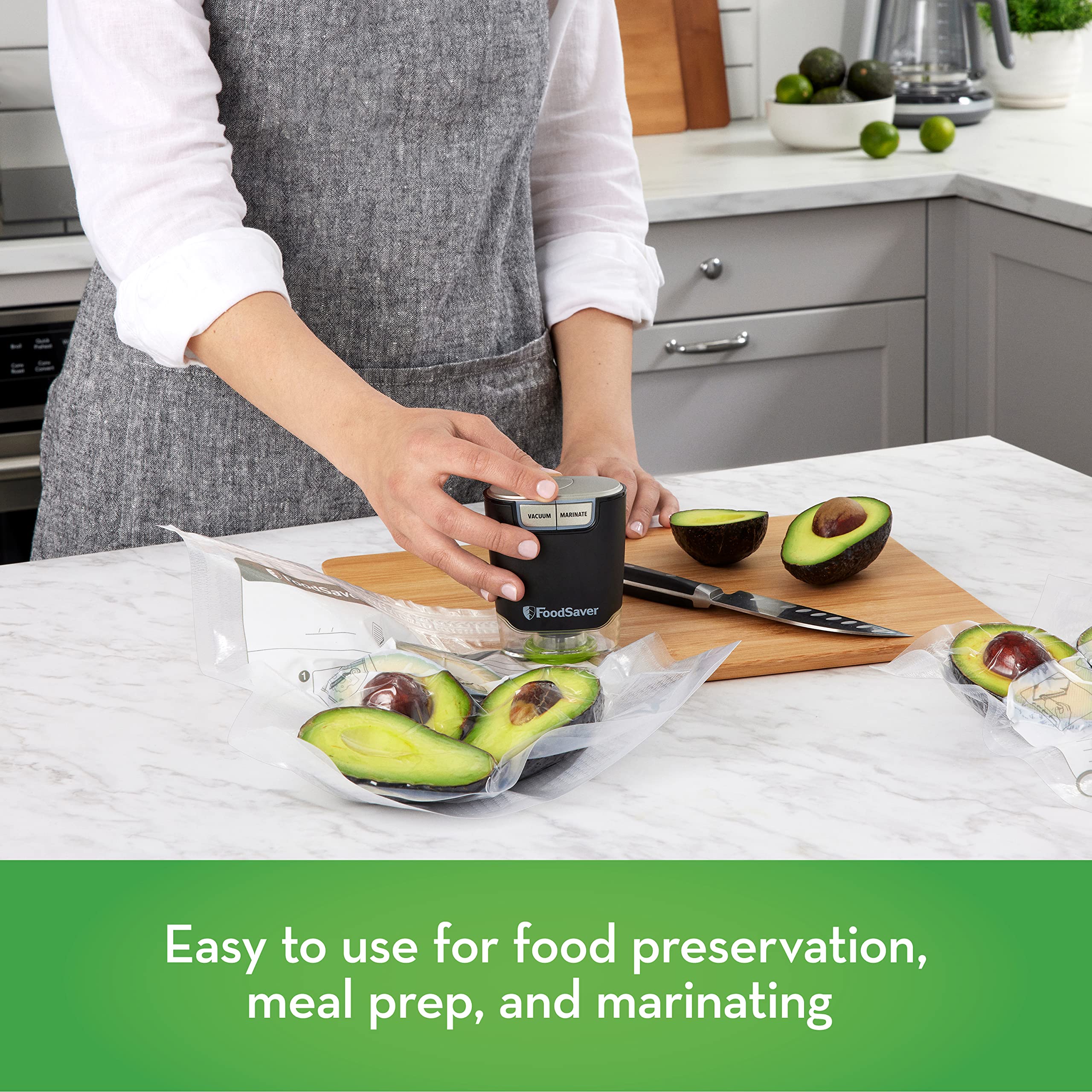 FoodSaver Handheld Vacuum Sealer Kit with Airtight Containers & Accessories - Perfect for Meal Prep, Sous Vide & Food Storage
