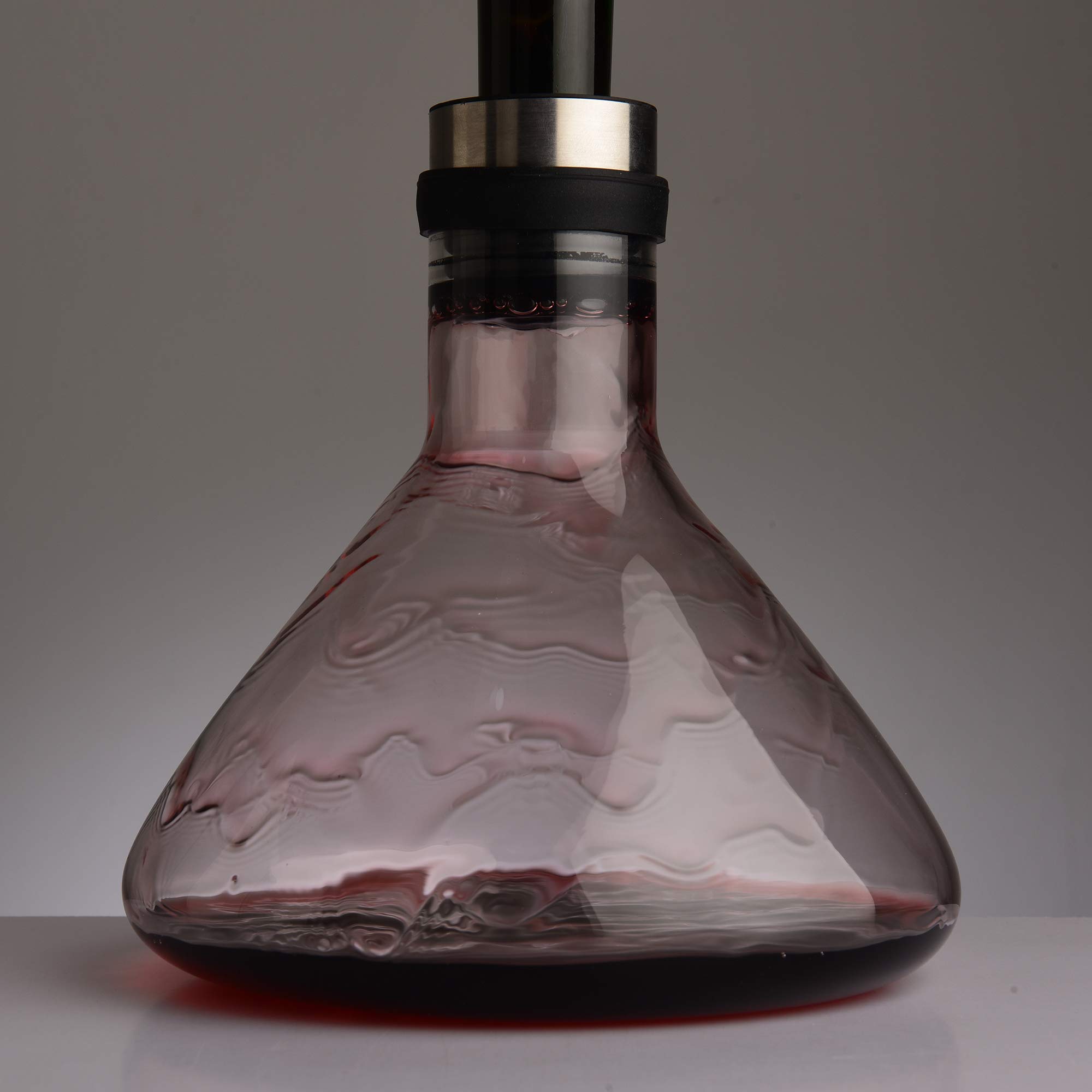 Premium 50oz Hand Blown Heat-Resistant Glass Wine Decanter with Lid - Elegant Red Wine Aerator Carafe for Enhanced Flavor | Perfect for Dinner Parties, Wine Tasting & Home Bar Accessories