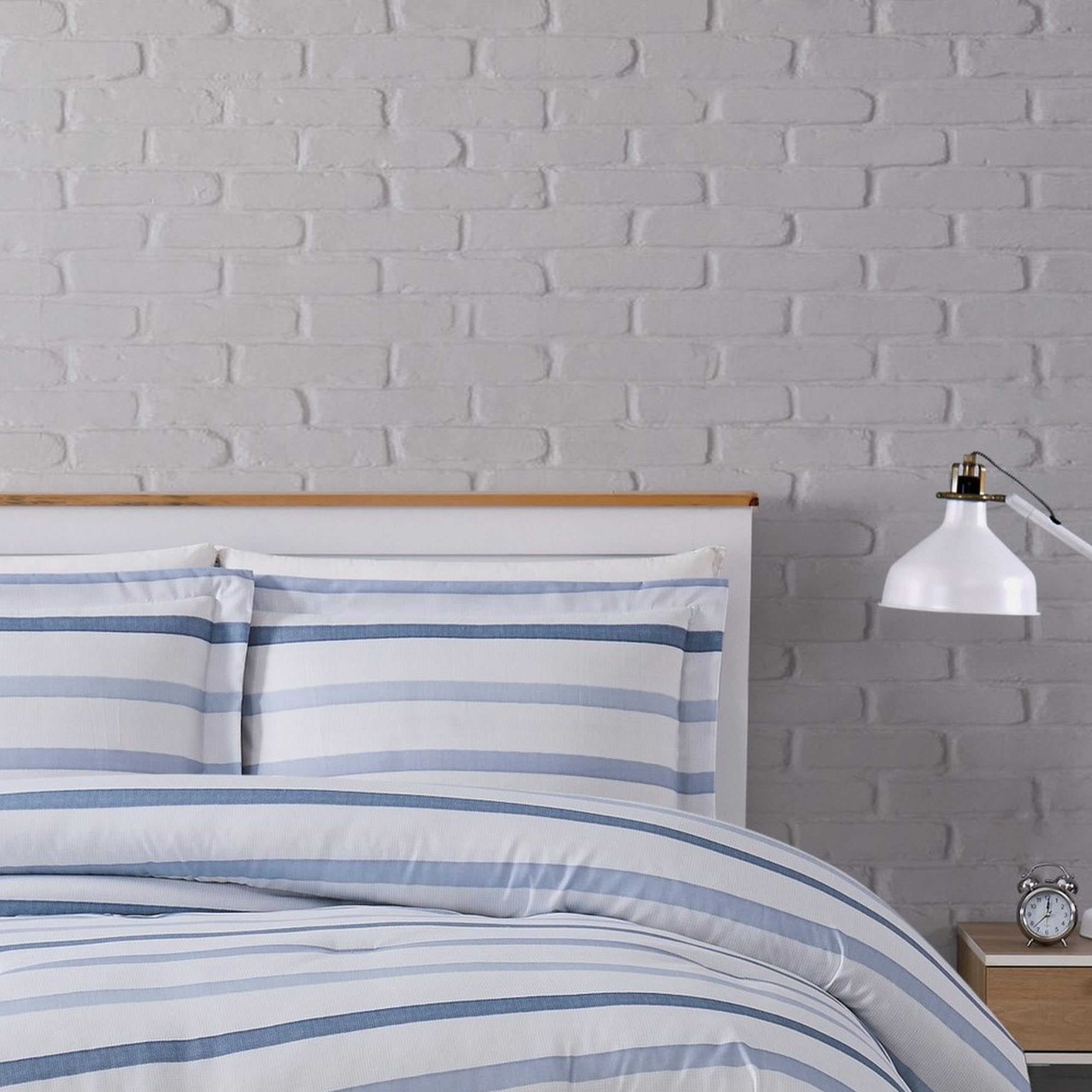TRULY SOFT Everyday Waffle Stripe Comforter Set - King Size Bedding - Breathable & Cozy for All Seasons - Perfect for Master Bedroom, Guest Room & Dorm