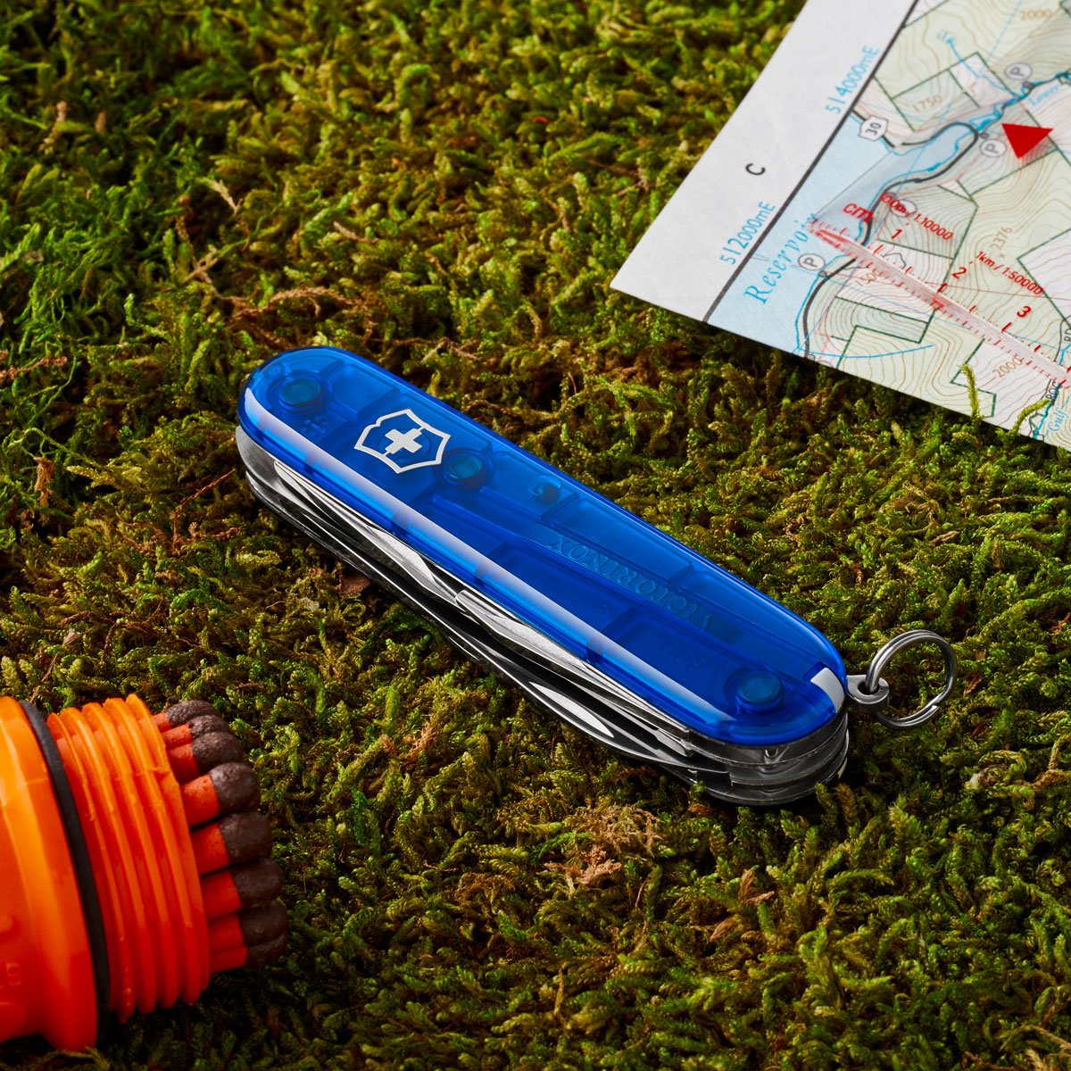 Victorinox Camper Swiss Army Knife - 13-in-1 Multi-Tool with Large Blade, Screwdriver, Tweezers & Key Ring | Swiss Made Pocket Knife for Camping, Hiking & Outdoor Adventures (Sapphire)