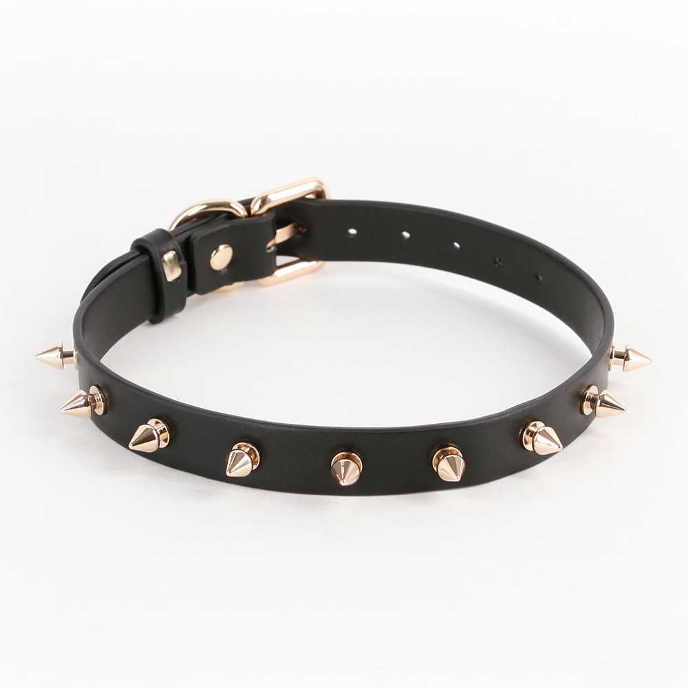 Stylish Faux Leather Medusa Gold Spiked Choker Necklace - Gothic Punk Fashion Accessory for Women, Perfect for Halloween, Cosplay, and Night Out