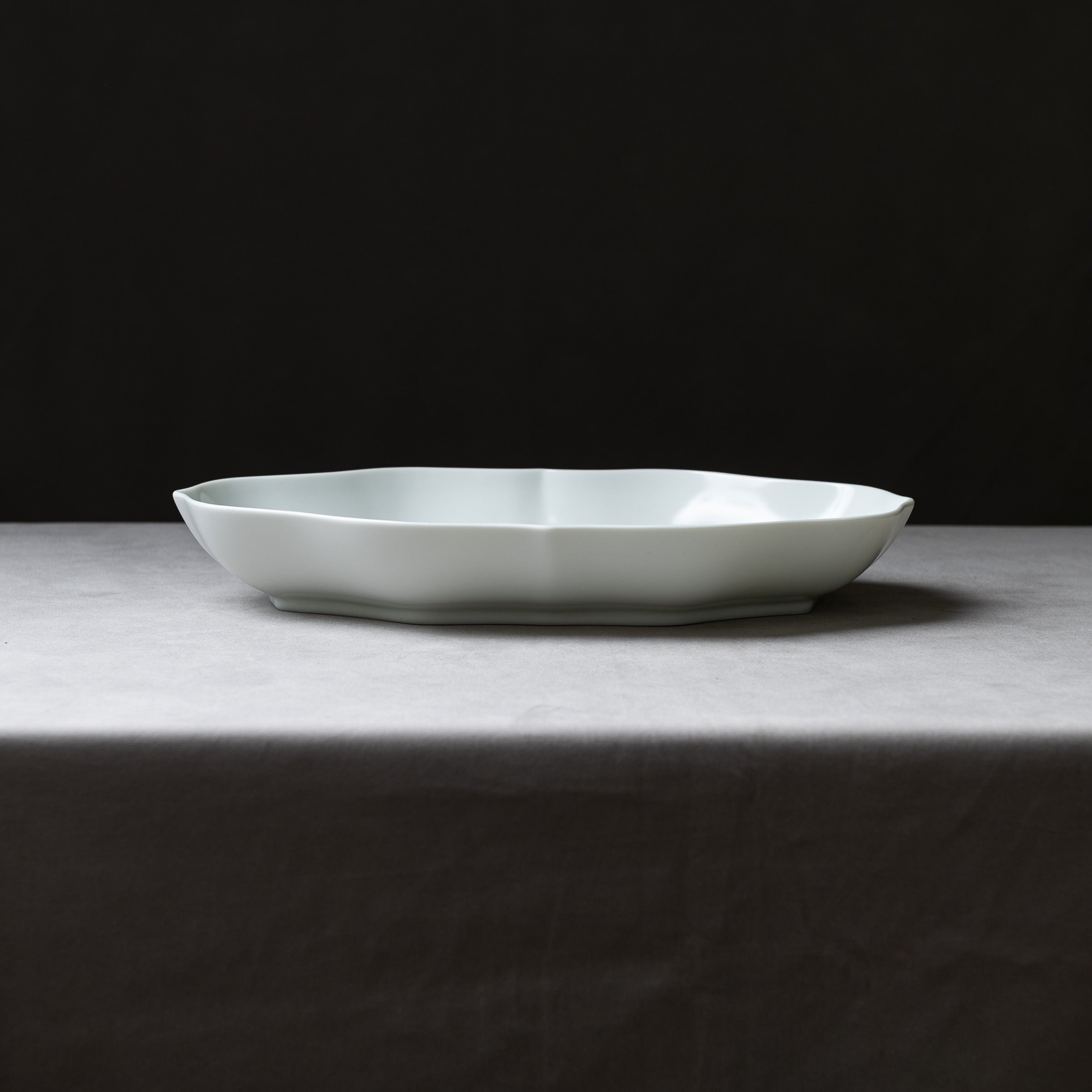 Tsudoi Large Shallow Oval Bowl - Japanese Ceramic Serving Dish for Salad, Pasta, Soup | Elegant Petal Design in Bluish White | Perfect for Dining, Entertaining & Home Decor