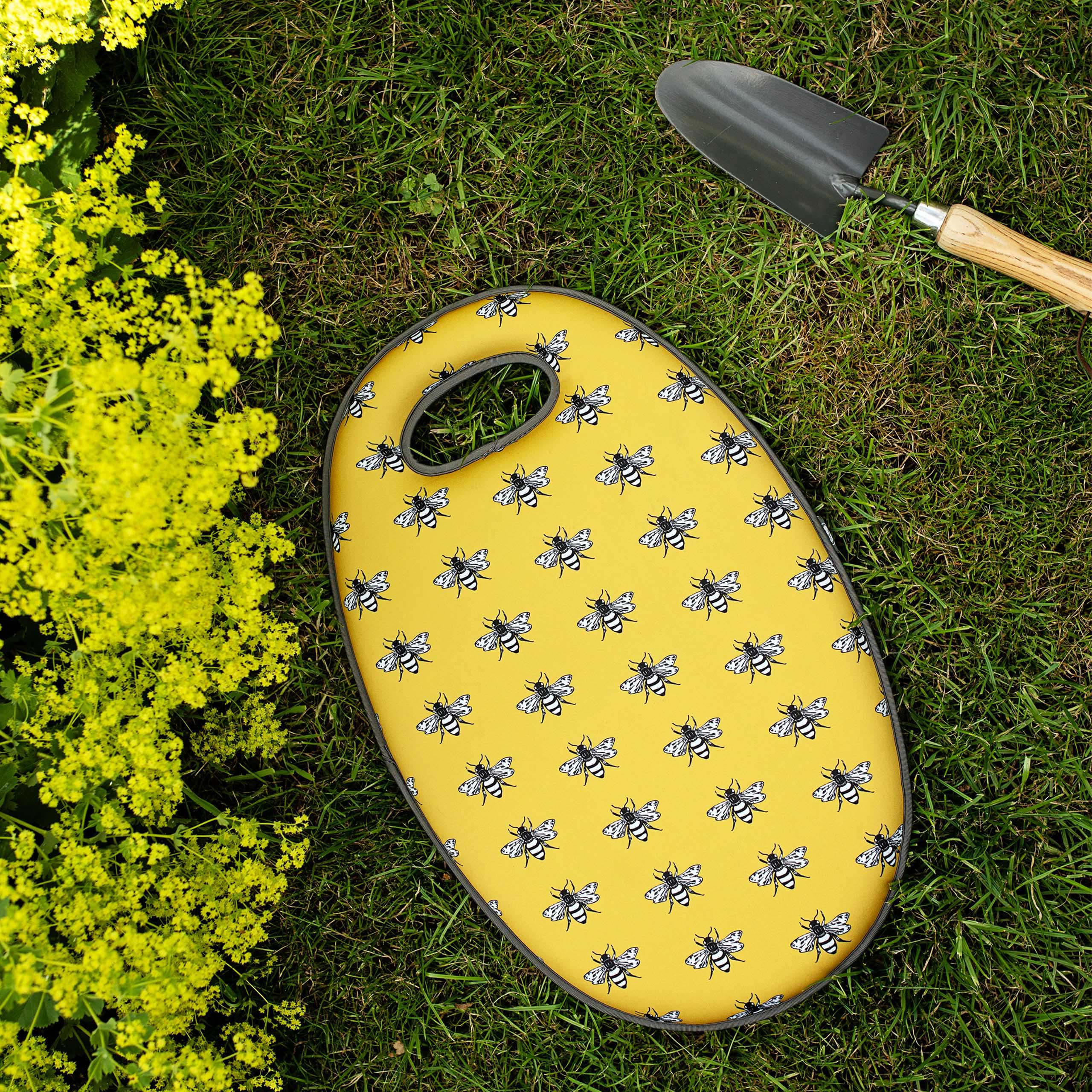 Thistlewood Memory Foam Garden Kneeler Pad - Comfortable Cushion for Gardening, Weeding & Outdoor Work - Waterproof & Durable Knee Protection for Seniors & Adults - Perfect for Lawn Care, Planting & Yard Maintenance
