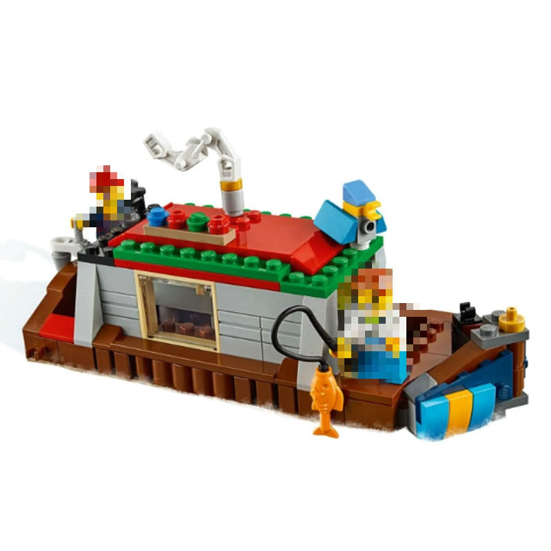 305-Piece Creator Series Wilderness Hut Building Blocks - Compatible with LEGO 31098 - Perfect for Kids' Creative Play, DIY Projects & Collectors