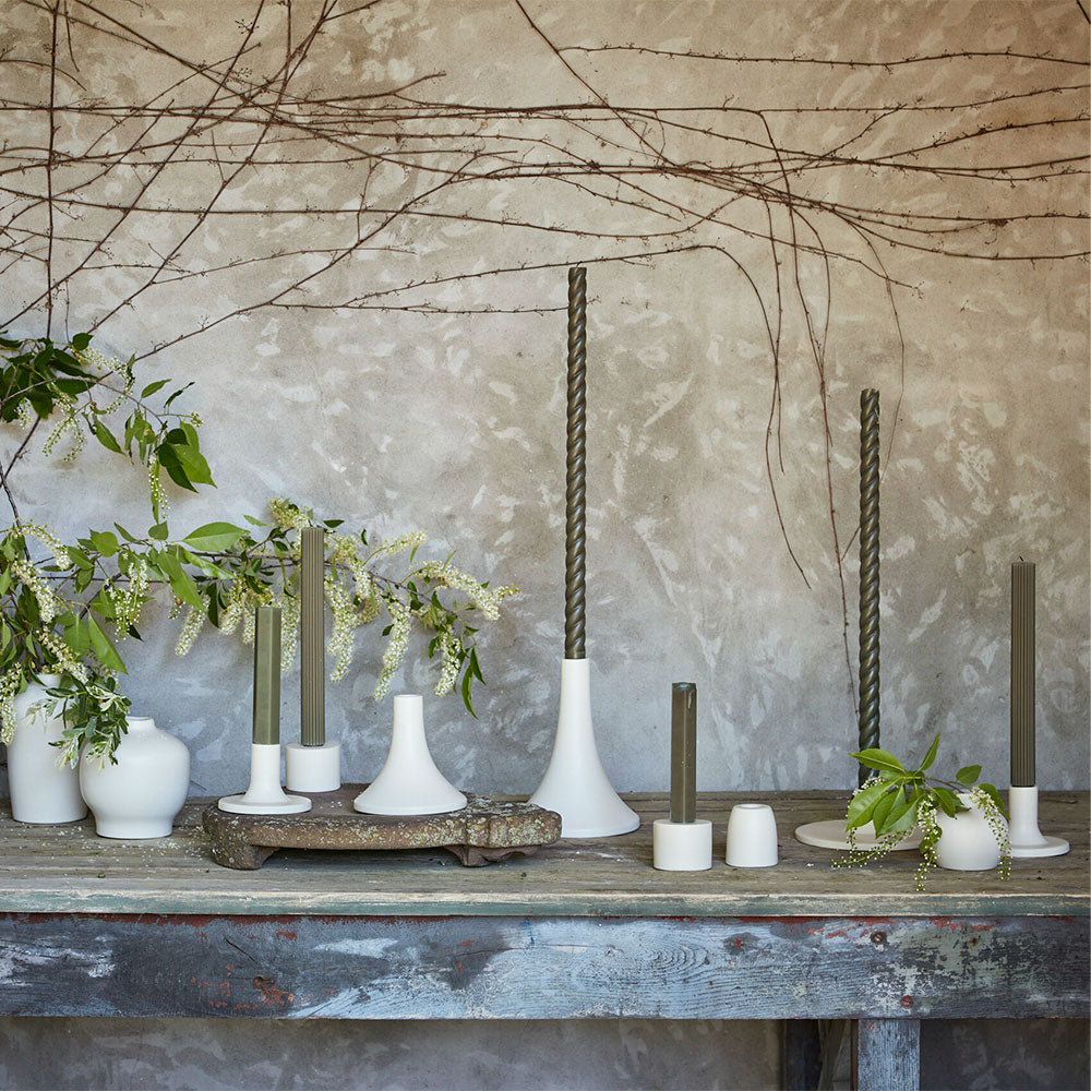 Grand White Ceramic Taper Candlestick Holder - Elegant Home Decor for Dining Table, Wedding Centerpiece & Holiday Decorations