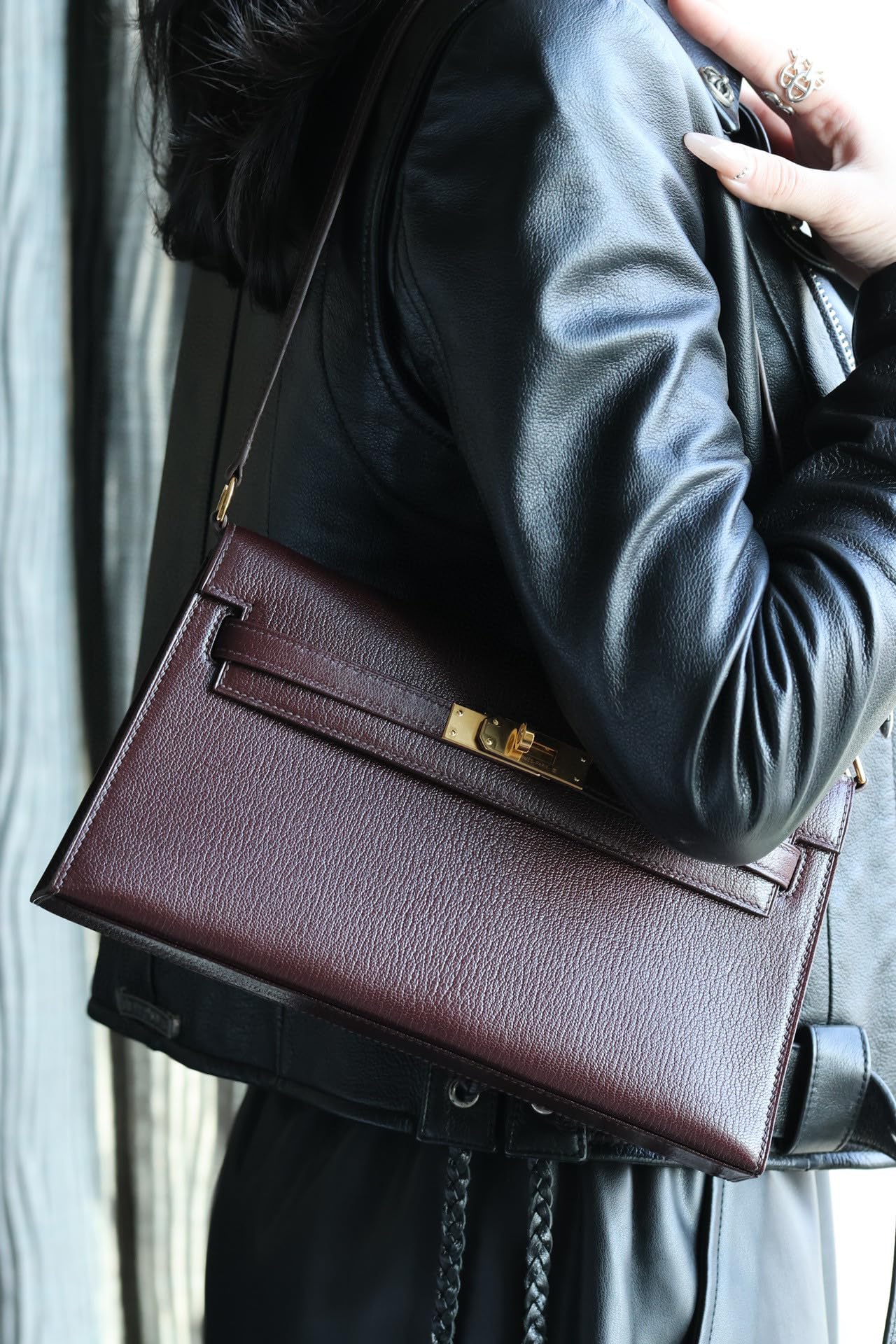 Luxury Leather Women's Underarm Shoulder Bag - Designer Crossbody Handbag with Large Capacity for Work, Travel & Everyday Use