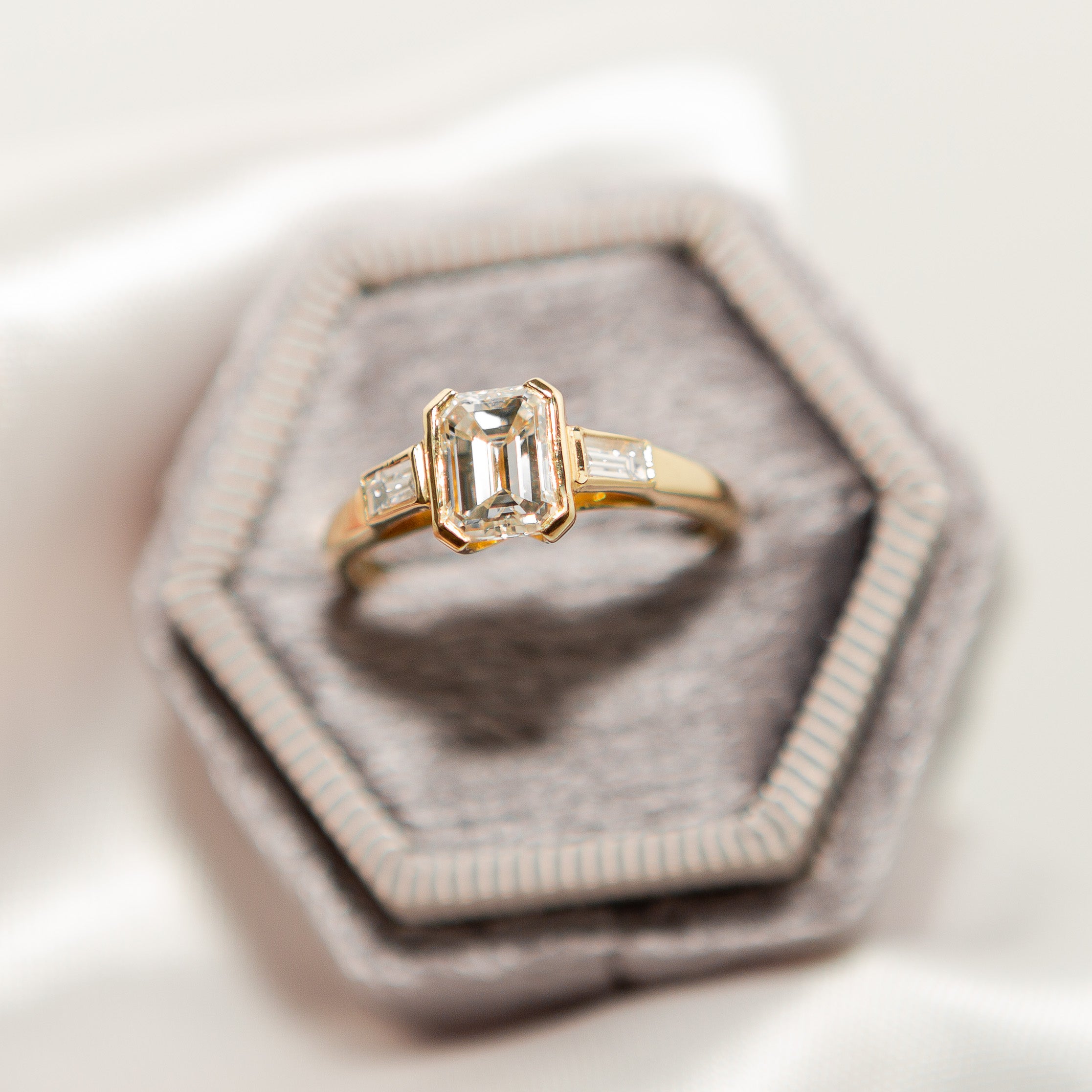 18K Yellow Gold Emerald Cut Diamond Trilogy Engagement Ring for Women - Perfect for Proposals, Anniversaries & Special Occasions