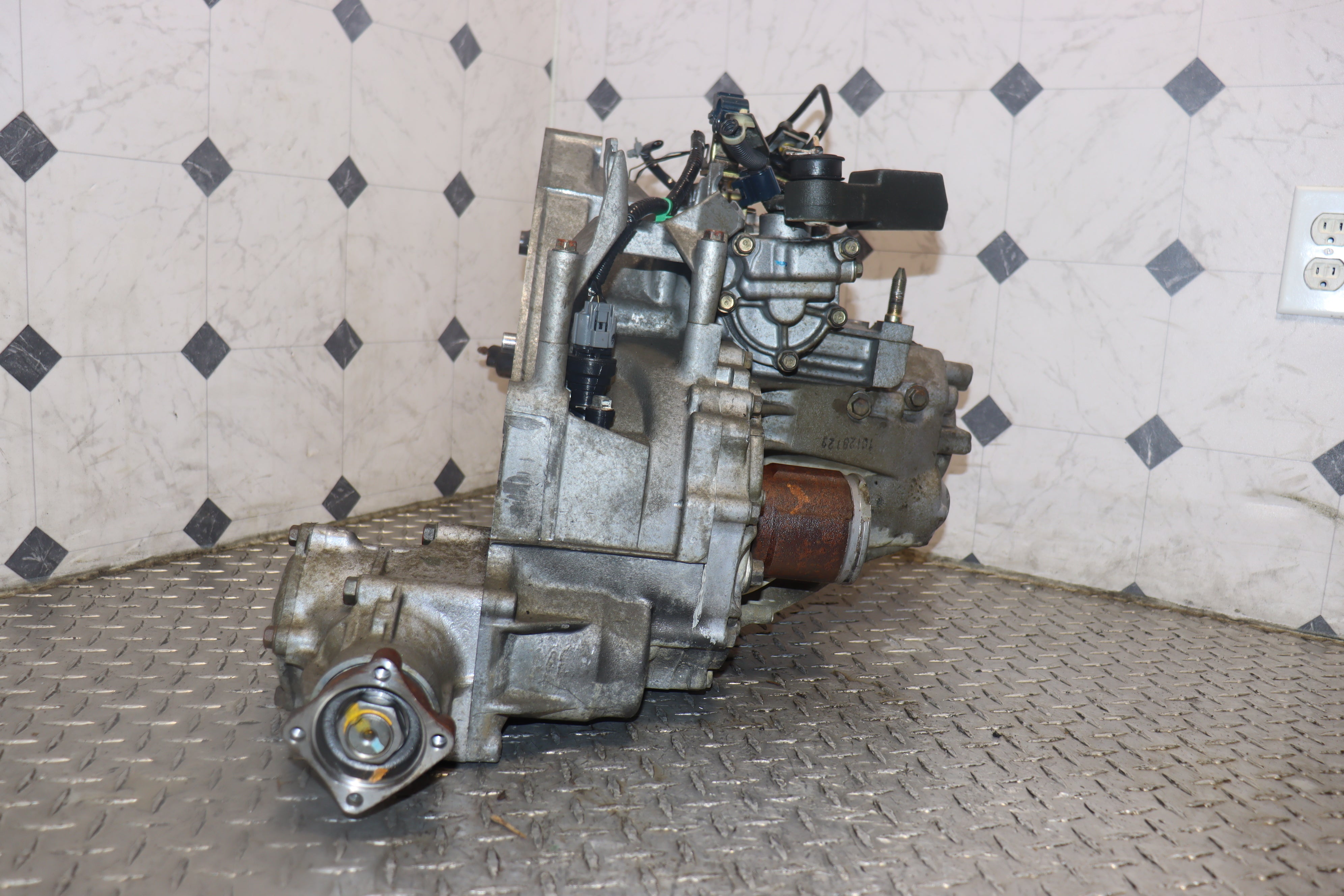 JDM B20B Manual Transmission for 1997-2001 Honda CR-V 2.0L Engine - Perfect for Honda CR-V Transmission Replacement & Performance Upgrades