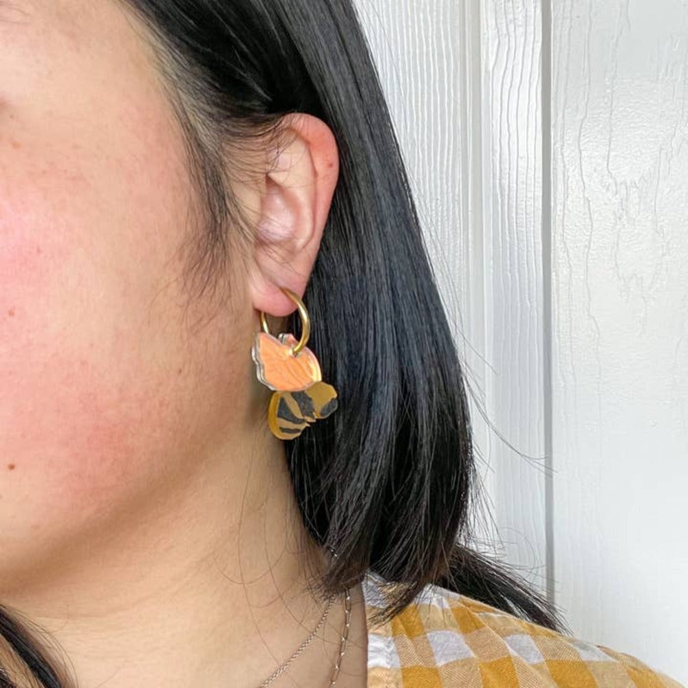 Bumble Bee Hoops Acrylic Earrings for Women - Lightweight Dangle Drop Earrings - Cute Bee Jewelry for Everyday Wear, Parties & Gifts