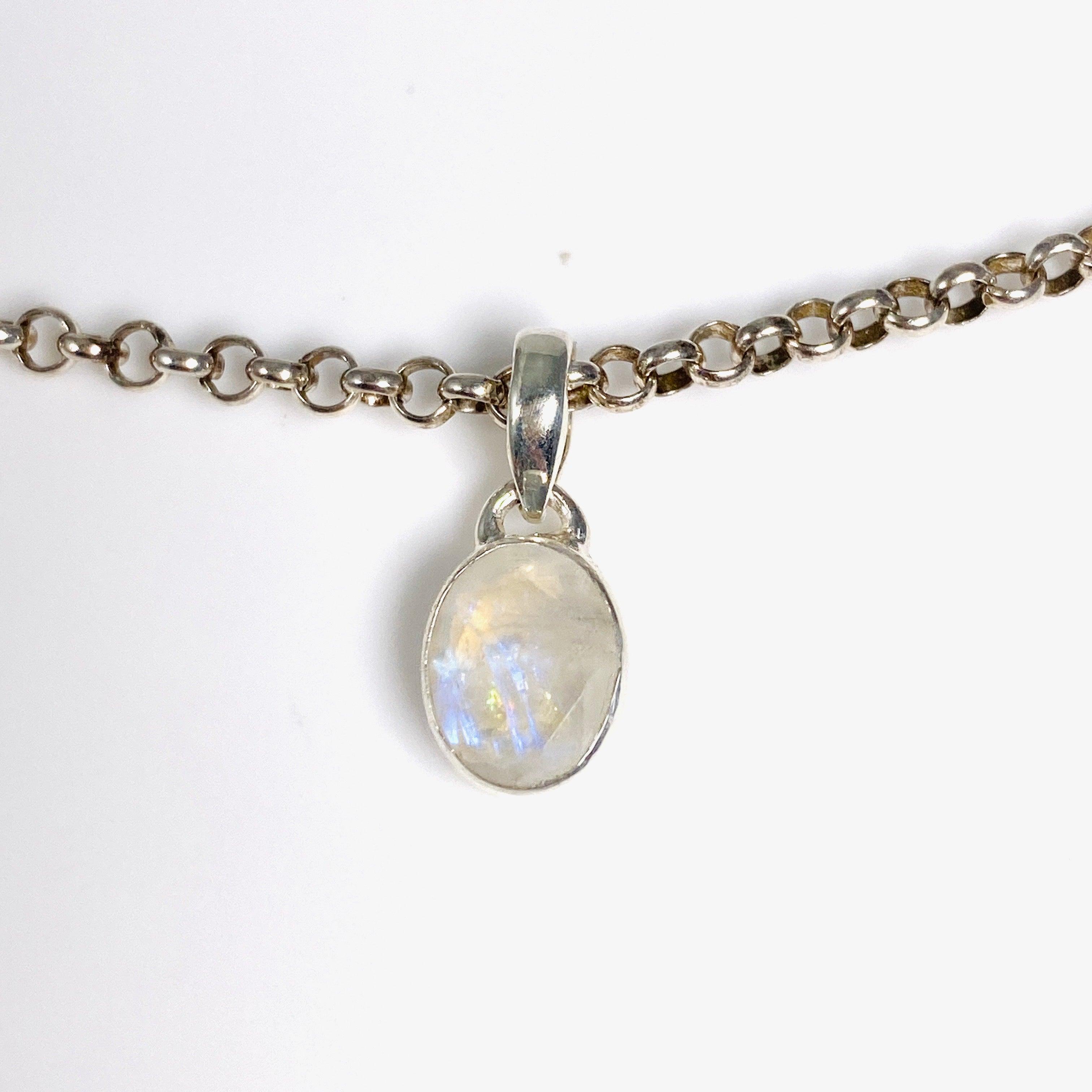 Elegant Petite Oval Faceted Pendant Necklace G2126O - Perfect for Daily Wear, Special Occasions & Gift Giving
