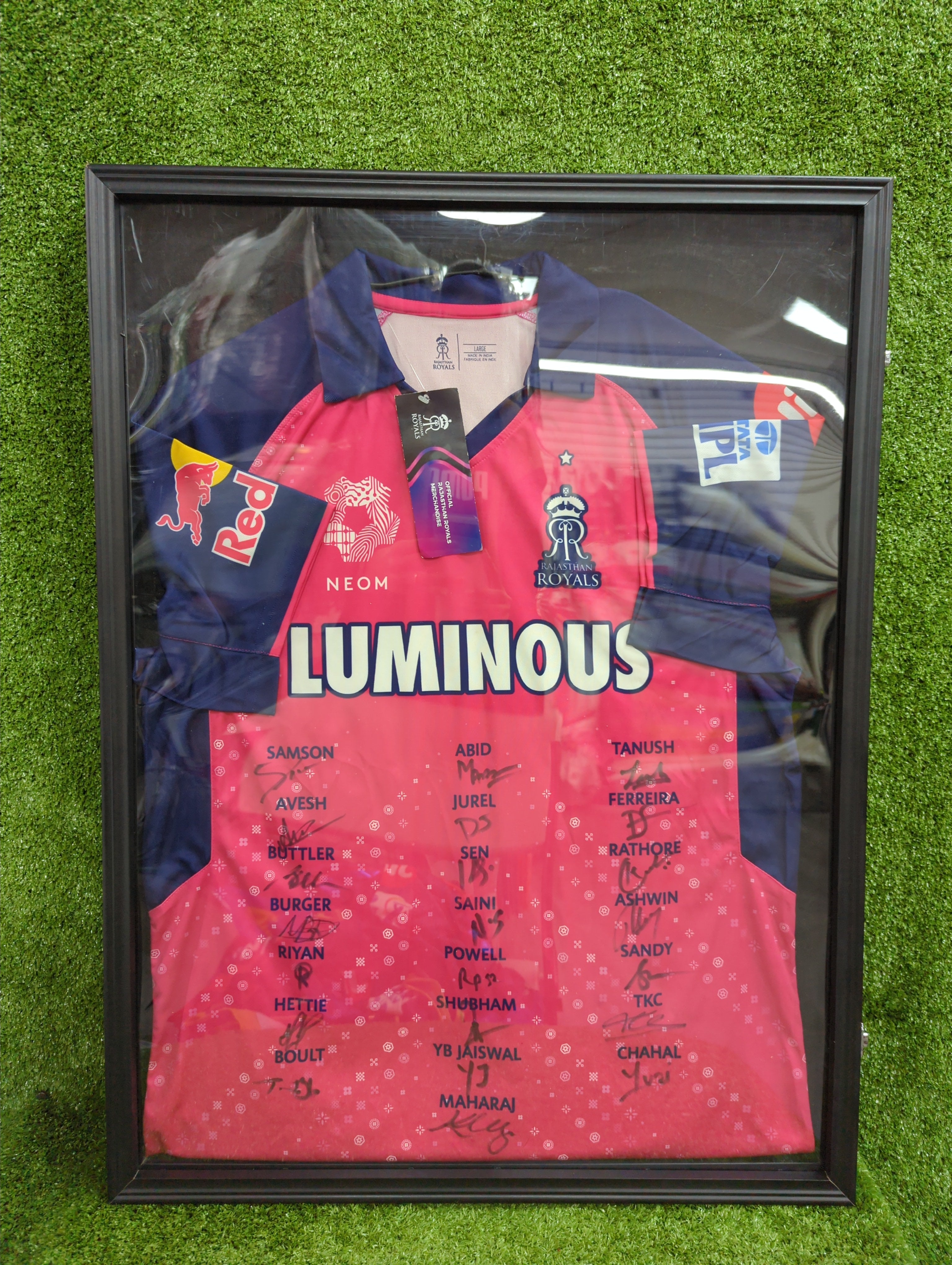 Official IPL Rajasthan Royals Signed Players Jersey - Authentic Cricket Memorabilia for Fans & Collectors - Perfect for Gifting & Display