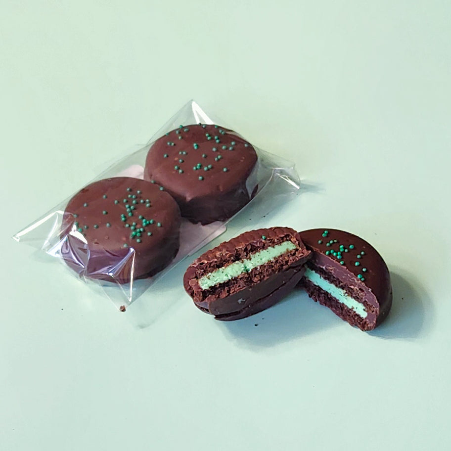 Delicious Chocolate Covered Mint Oreo Cookies - Perfect for Snacking, Gifts & Party Desserts