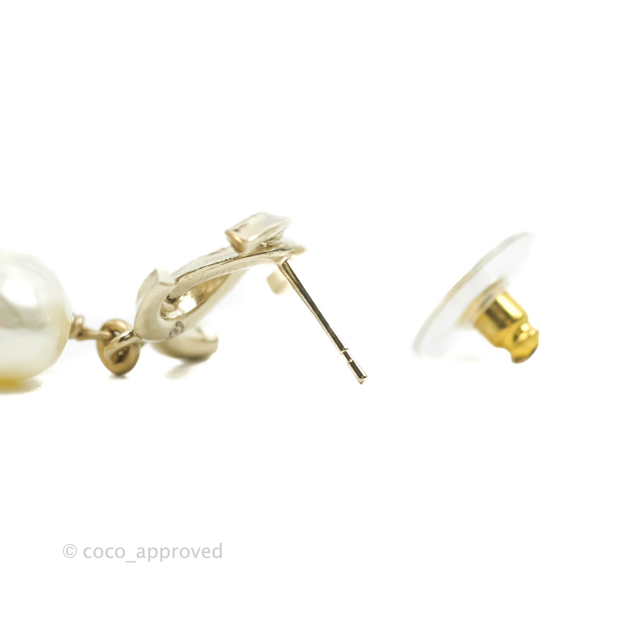 Chanel CC Pearl Heart Drop Earrings Gold Tone 22C - Luxury Fashion Jewelry for Women, Perfect for Parties, Weddings & Special Occasions