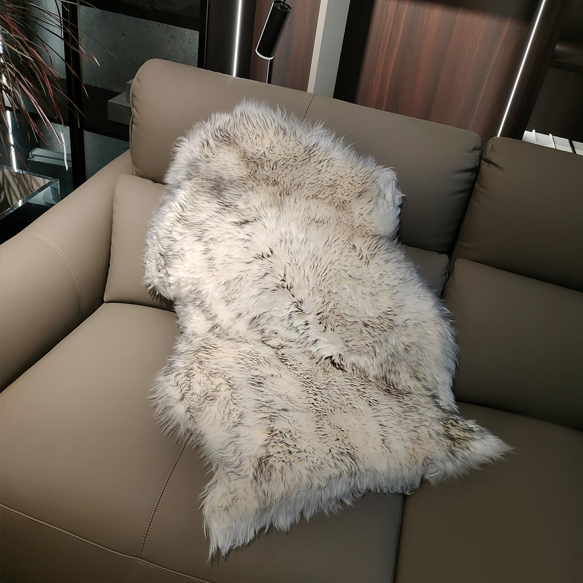 Premium New Zealand Sheepskin Rug - Soft & Fluffy for Bedroom, Living Room, Nursery | Natural Sheepskin Motorcycle Seat Cover | Medical Grade for Bed Sores | White with Gray Tips | Cozy Home Decor & Comfort Solution