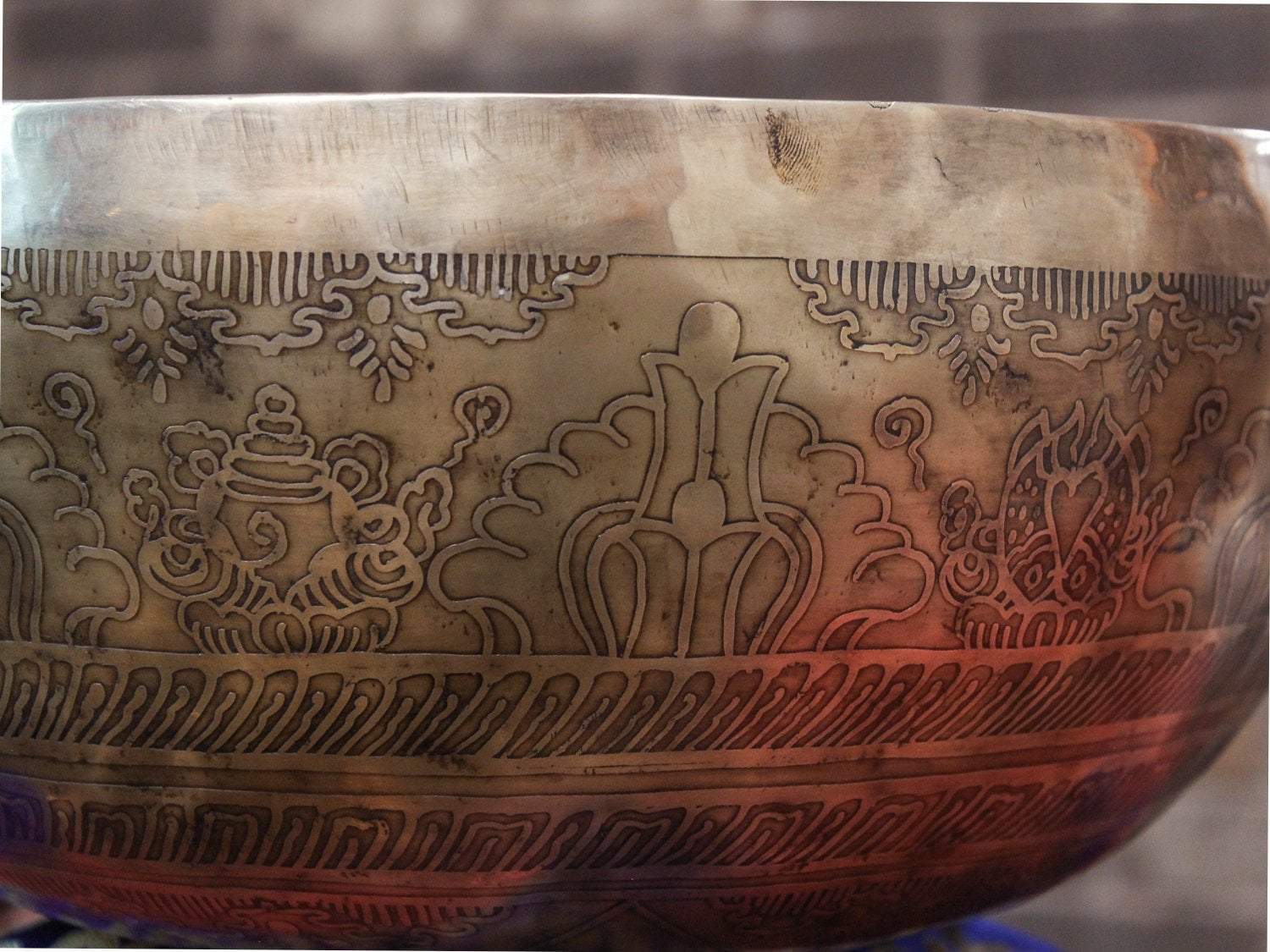 12 Inch Tibetan Dragon Singing Bowl - Handcrafted Meditation Bowl with Mallet for Yoga, Mindfulness & Sound Healing Therapy | Perfect for Home, Studio & Spiritual Practices