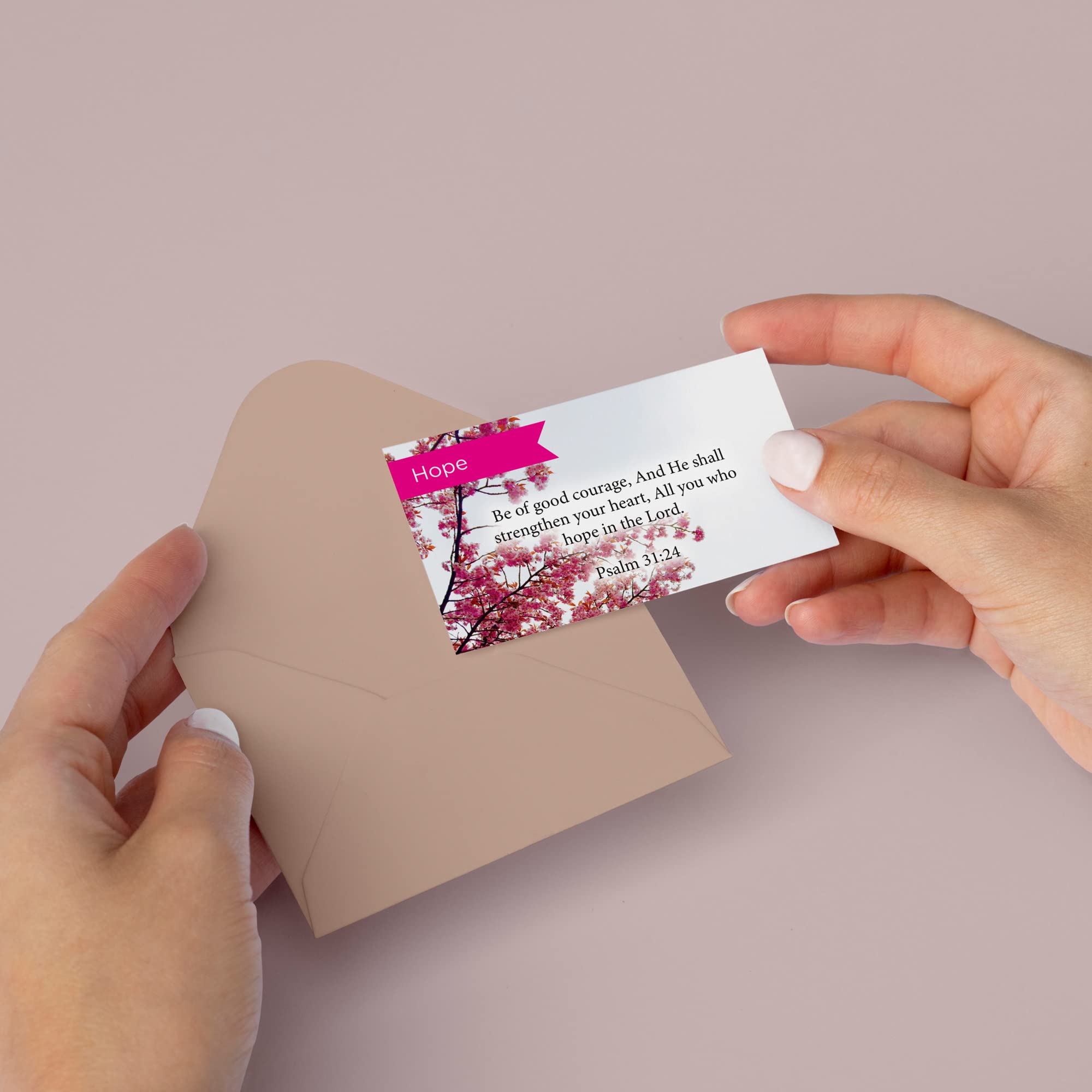 Inspirational Bible Verse Cards - Pack of 25 Scripture Cards with Psalm 31:24 for Courage | Christian Devotional, Bible Study & Scripture Memorization | Perfect for Encouragement Gifts, Small Group Studies & Personal Faith Journey