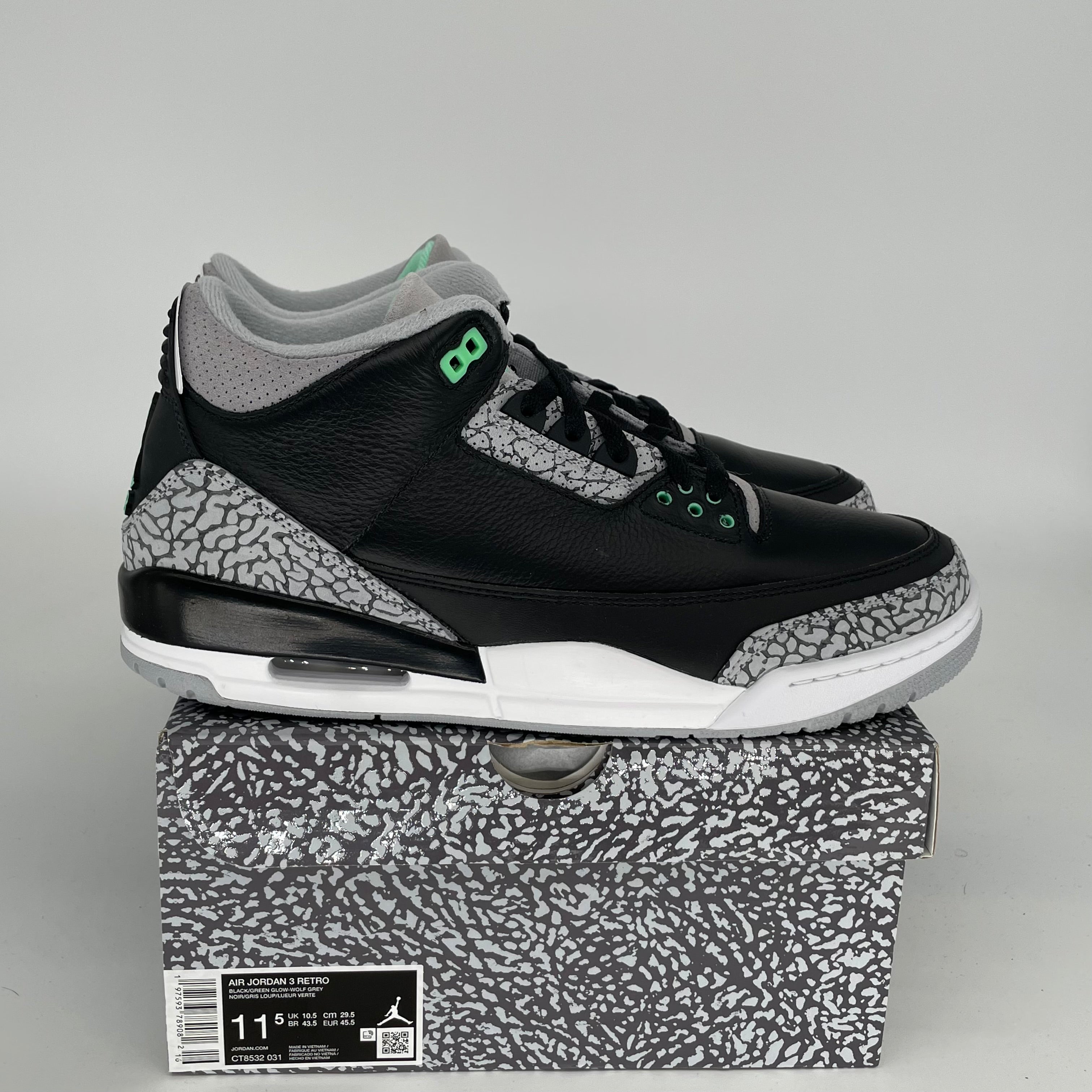AIR JORDAN 3 Retro Green Glow Men's Basketball Shoes Size 11.5 (CT8532-031) - Perfect for Streetwear & Sneaker Collectors