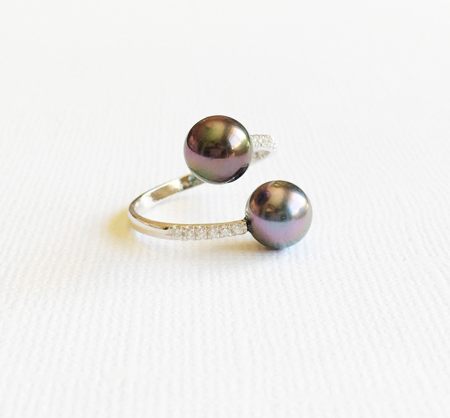 Elegant Ring Leia with Diamond Pave and Tahitian Pearls - Perfect for Weddings, Anniversaries & Special Occasions (E148)