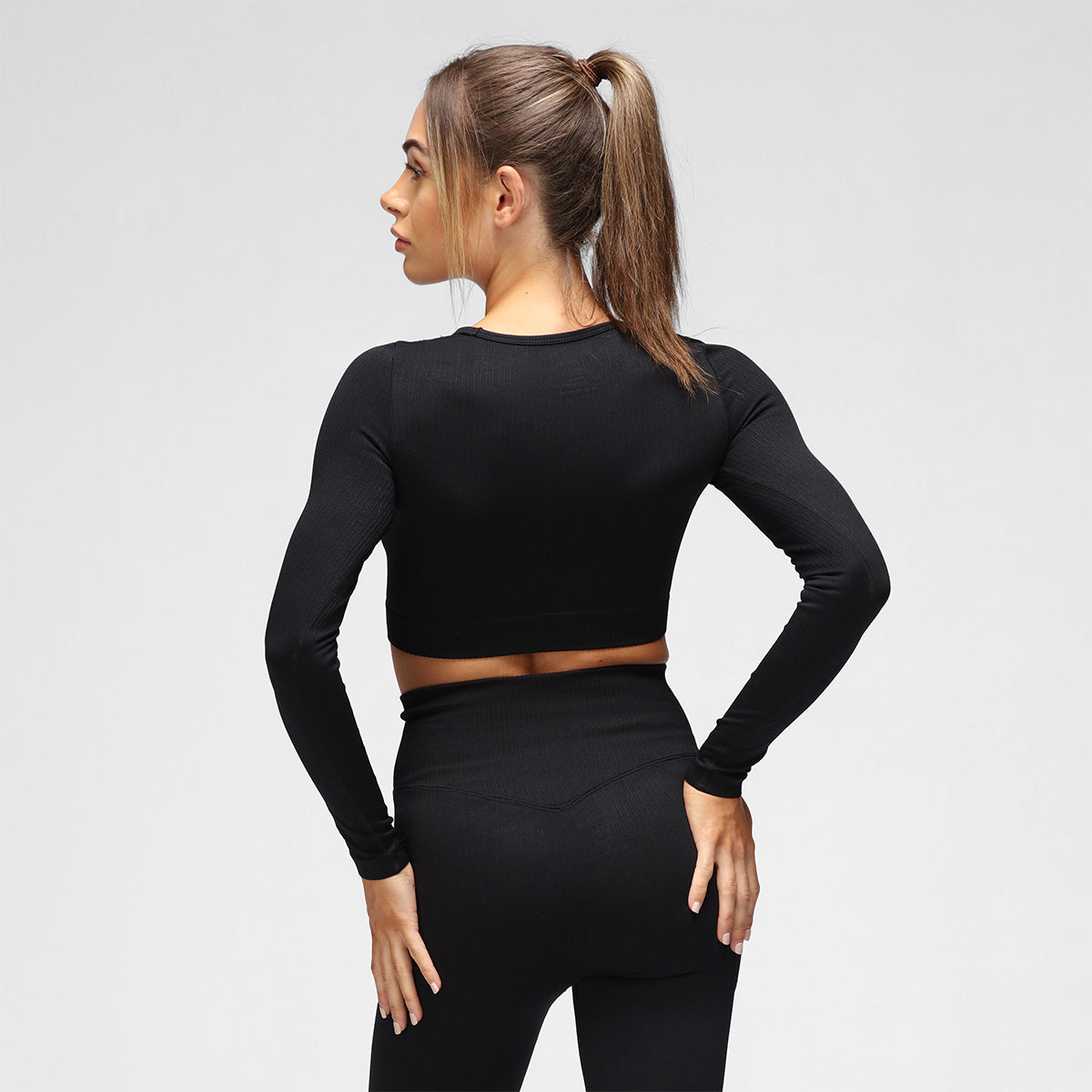 Black Ribbed Seamless Long Sleeve Crop Top for Women - Fashionable Workout & Casual Wear