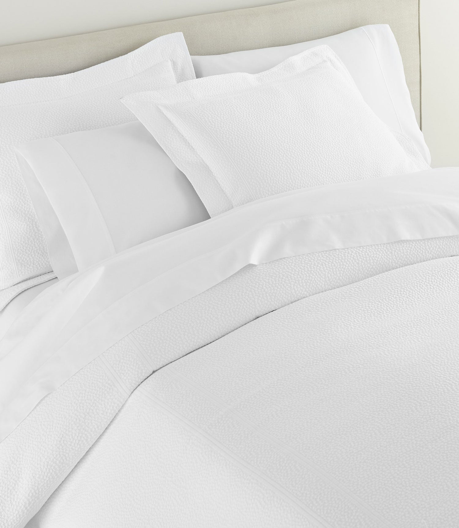 Luxury Montauk Matelassé Sham - Premium Quilted Pillow Cover for Bedroom Decor - Elegant Home Textile for Master Bedroom, Guest Room & Hotel Styling