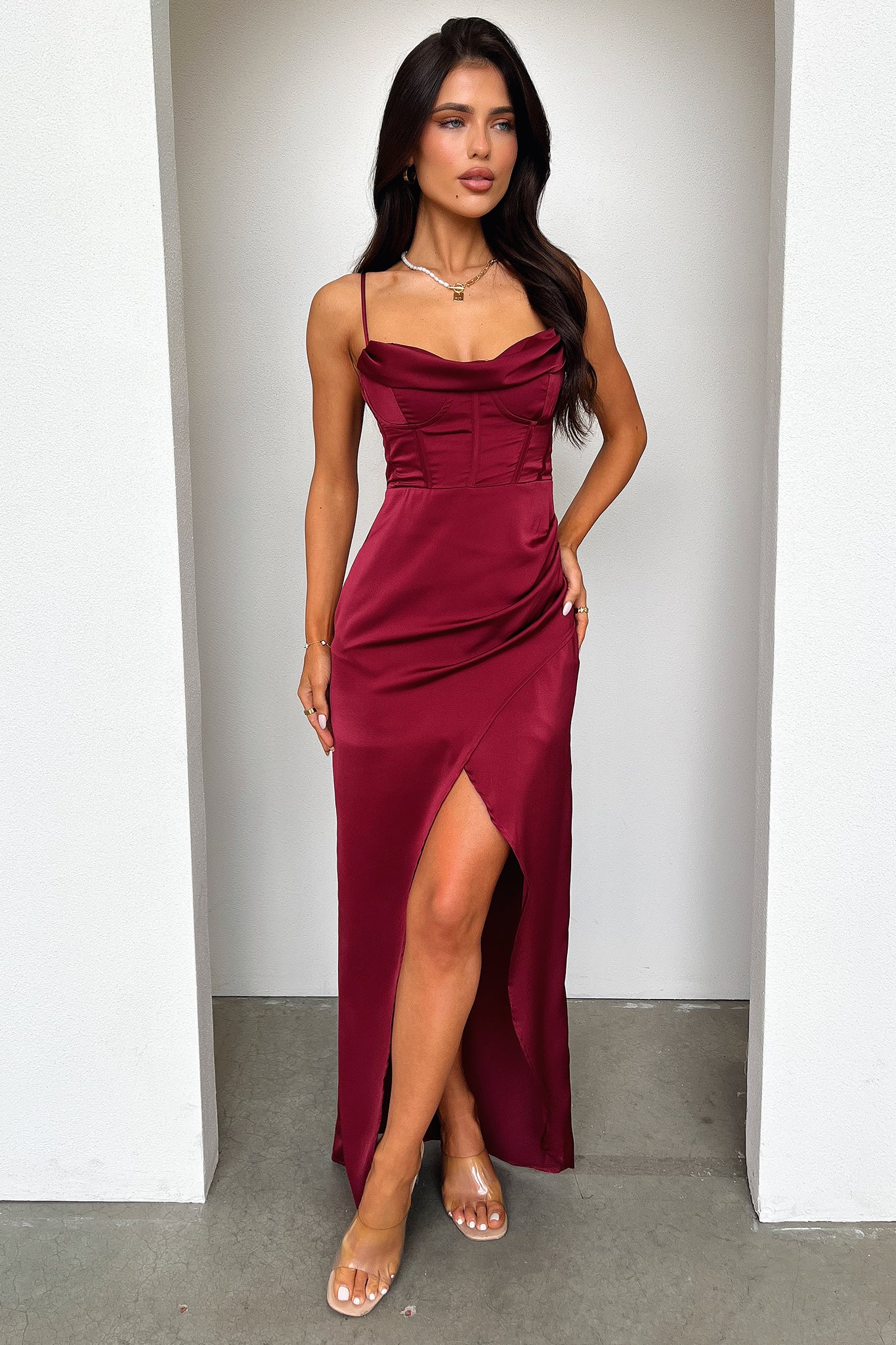 Aiana Women's Burgundy Dress - Elegant Long Sleeve Party Gown for Evening Events, Weddings & Special Occasions