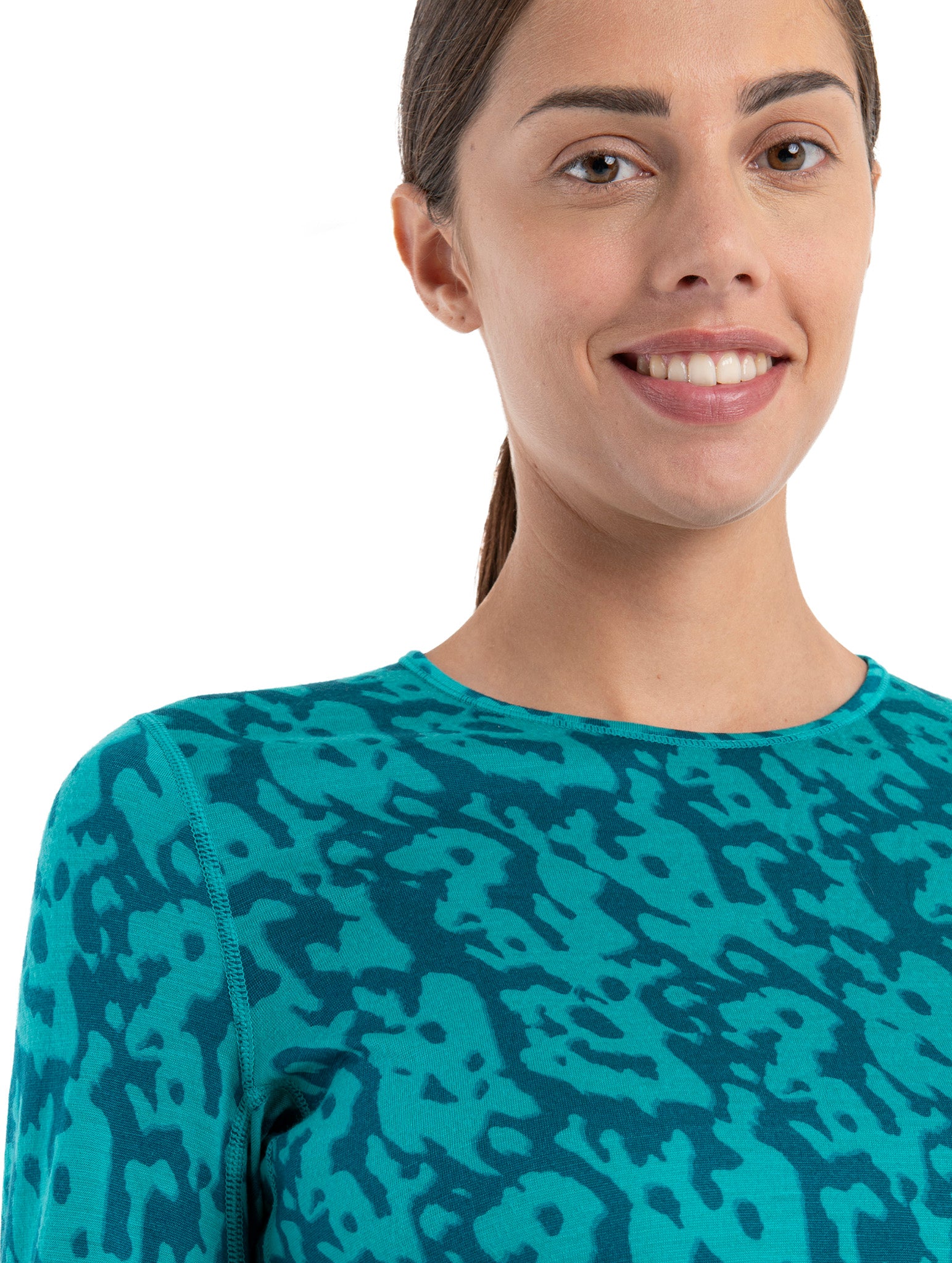 200 Oasis Macro Forms Merino Wool Long Sleeve Thermal Top for Women - Warm Winter Base Layer for Hiking, Skiing & Outdoor Activities