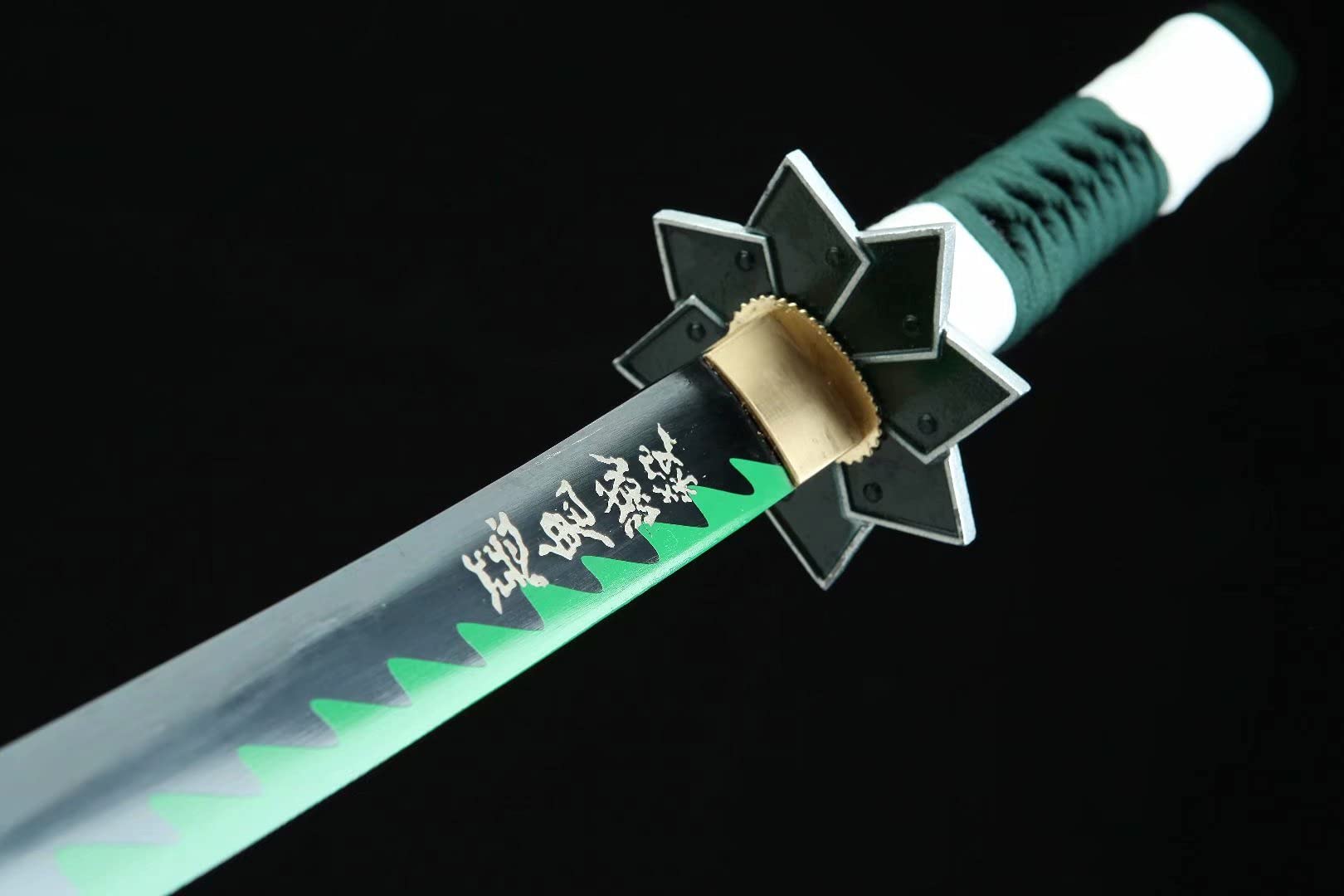 Demon Slayer Sword - Kimetsu no Yaiba Tanjiro Kamado & Shinobu Kochou Cosplay Replica - Carbon Steel Anime Prop for Halloween, Cosplay, and Collectors - Perfect for Anime Fans and Gift Giving