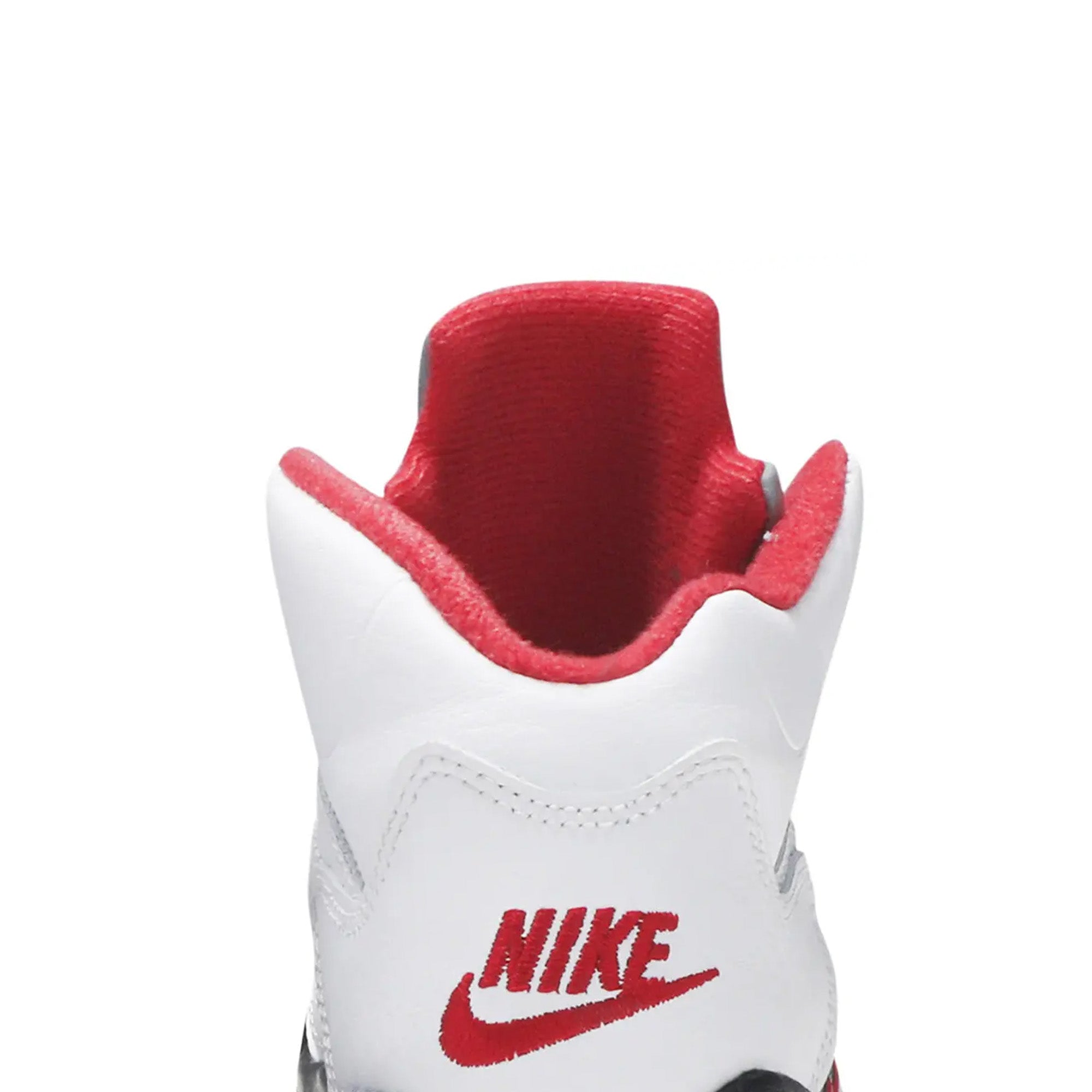 Air Jordan 5 Retro 'Fire Red' PS Boys' Basketball Shoes - Perfect for Court Play & Street Style Fashion